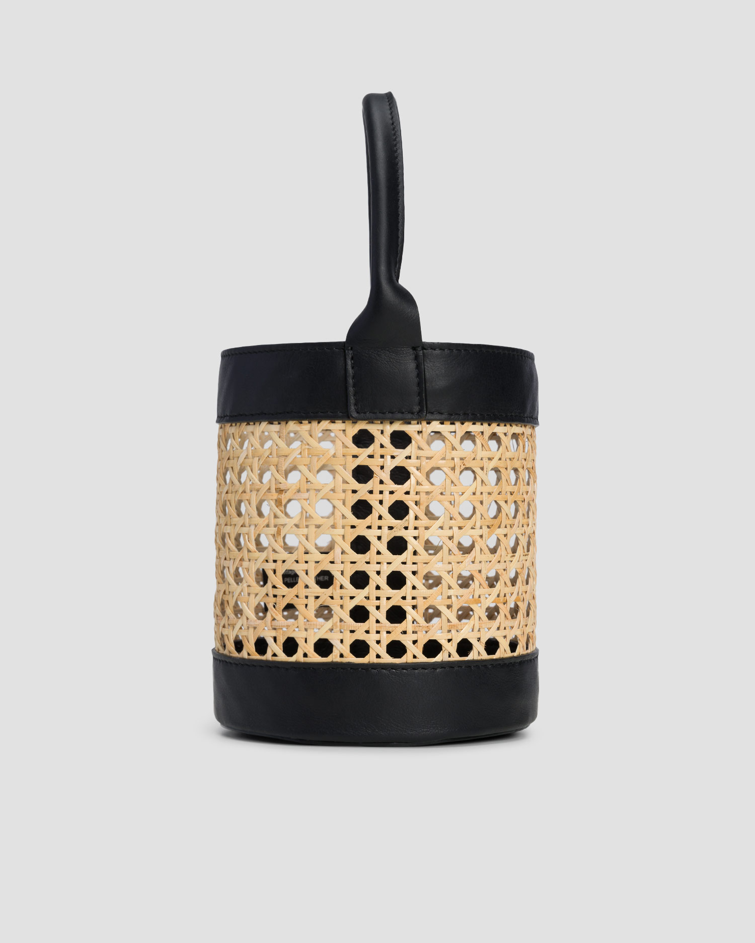 Latarenka z plecionki wiedeńskiej z lampką Catarzi Mari