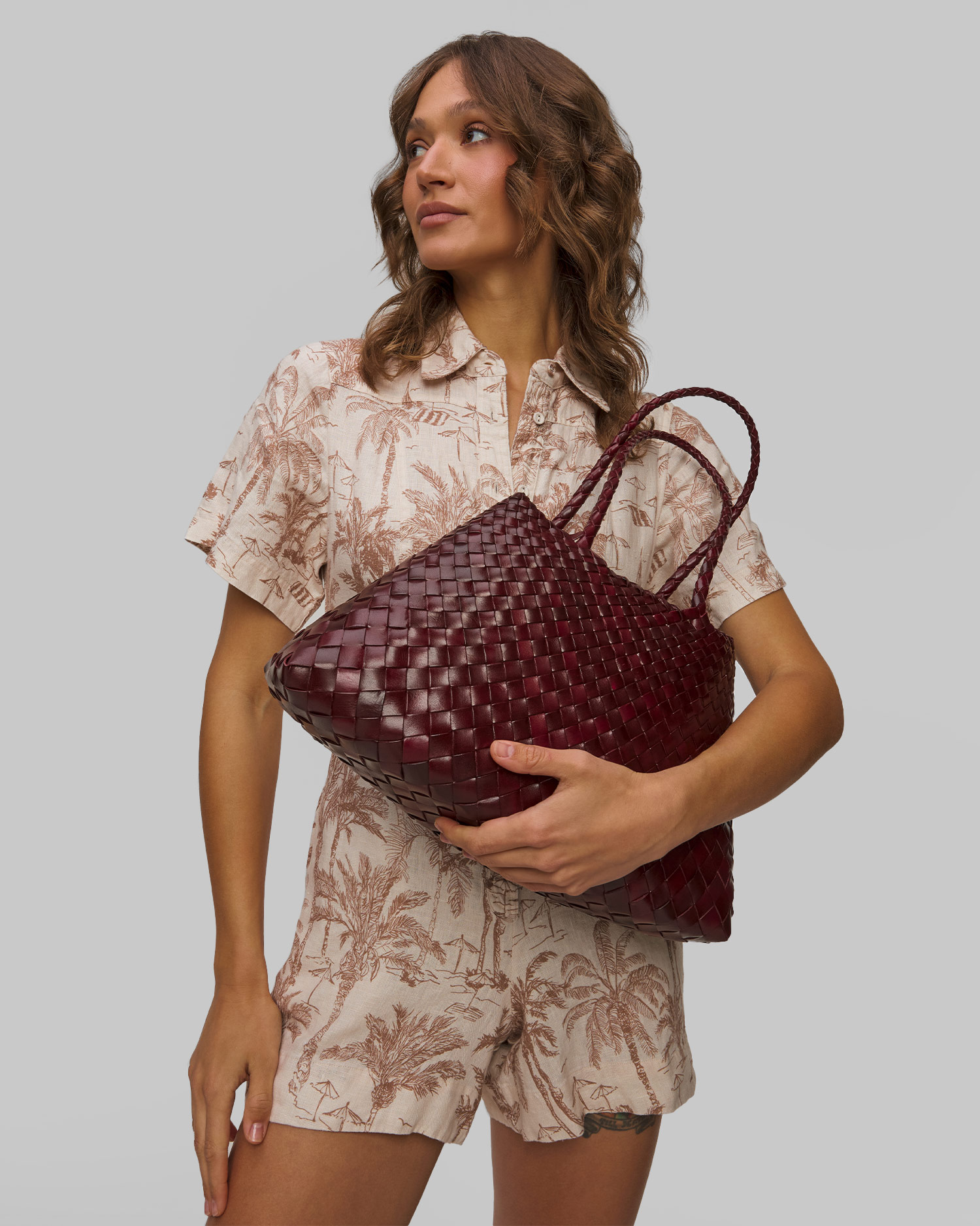 Borsa intrecciata in pelle Dragon Diffusion Santa Croce Big bordeaux