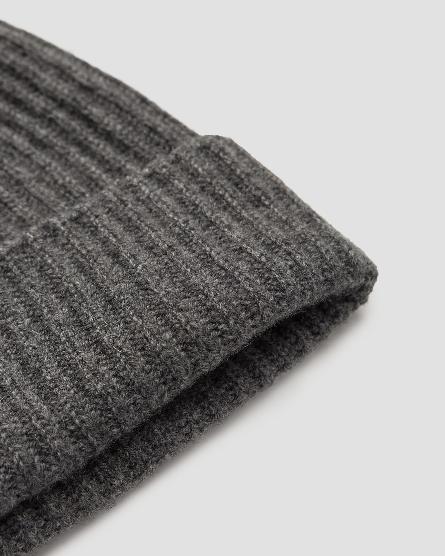 Bonnet en cachemire unisexe Johnstons of Elgin