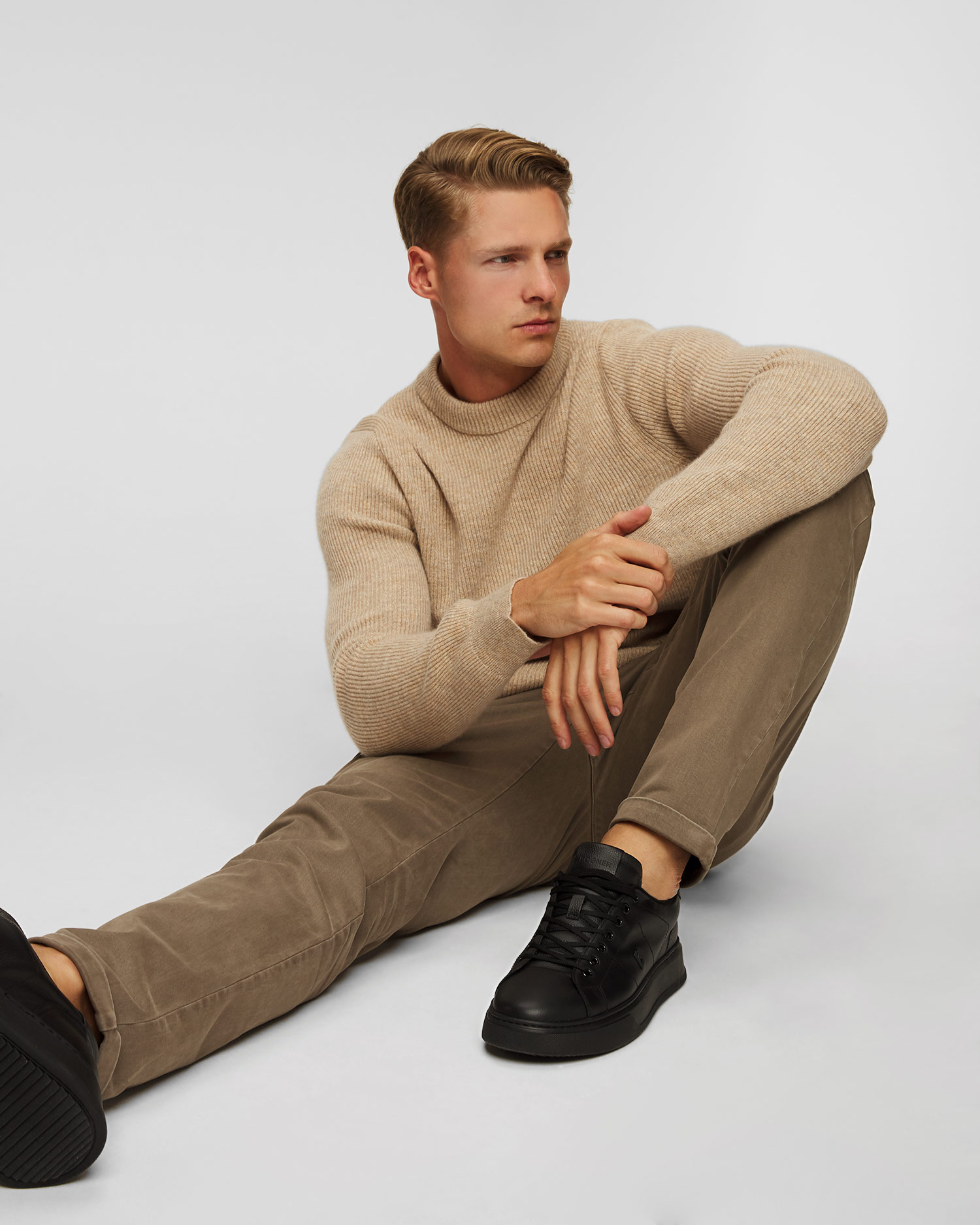 Pánsky kašmírový sveter Johnstons of Elgin