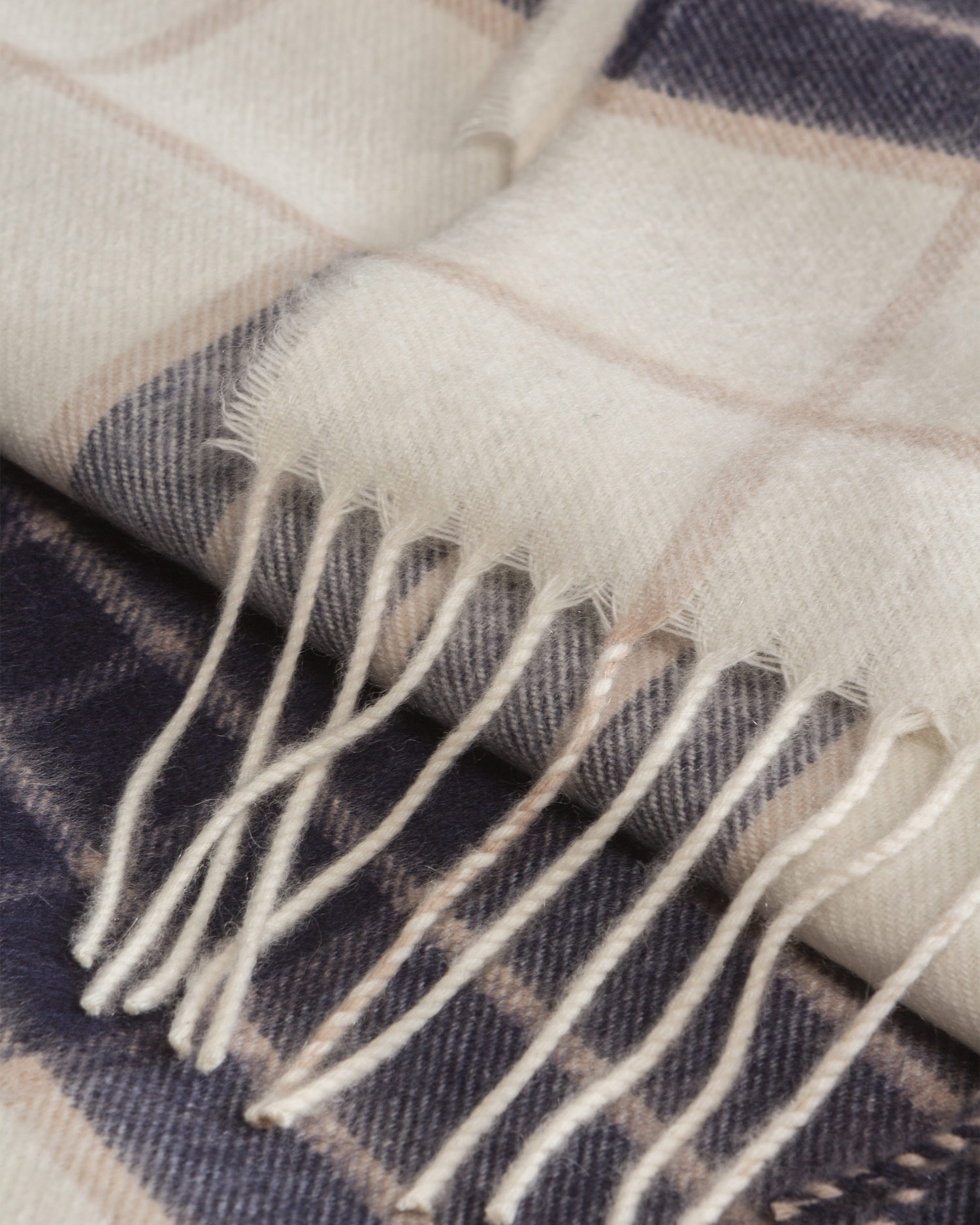 Sciarpa in cashmere unisex Johnstons of Elgin