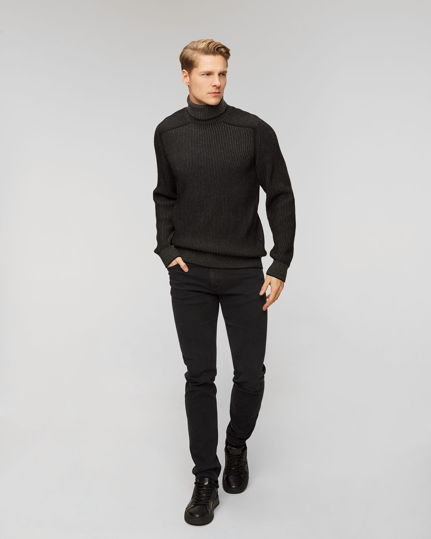 Maglione a collo alto nero in cashmere da uomo Sease