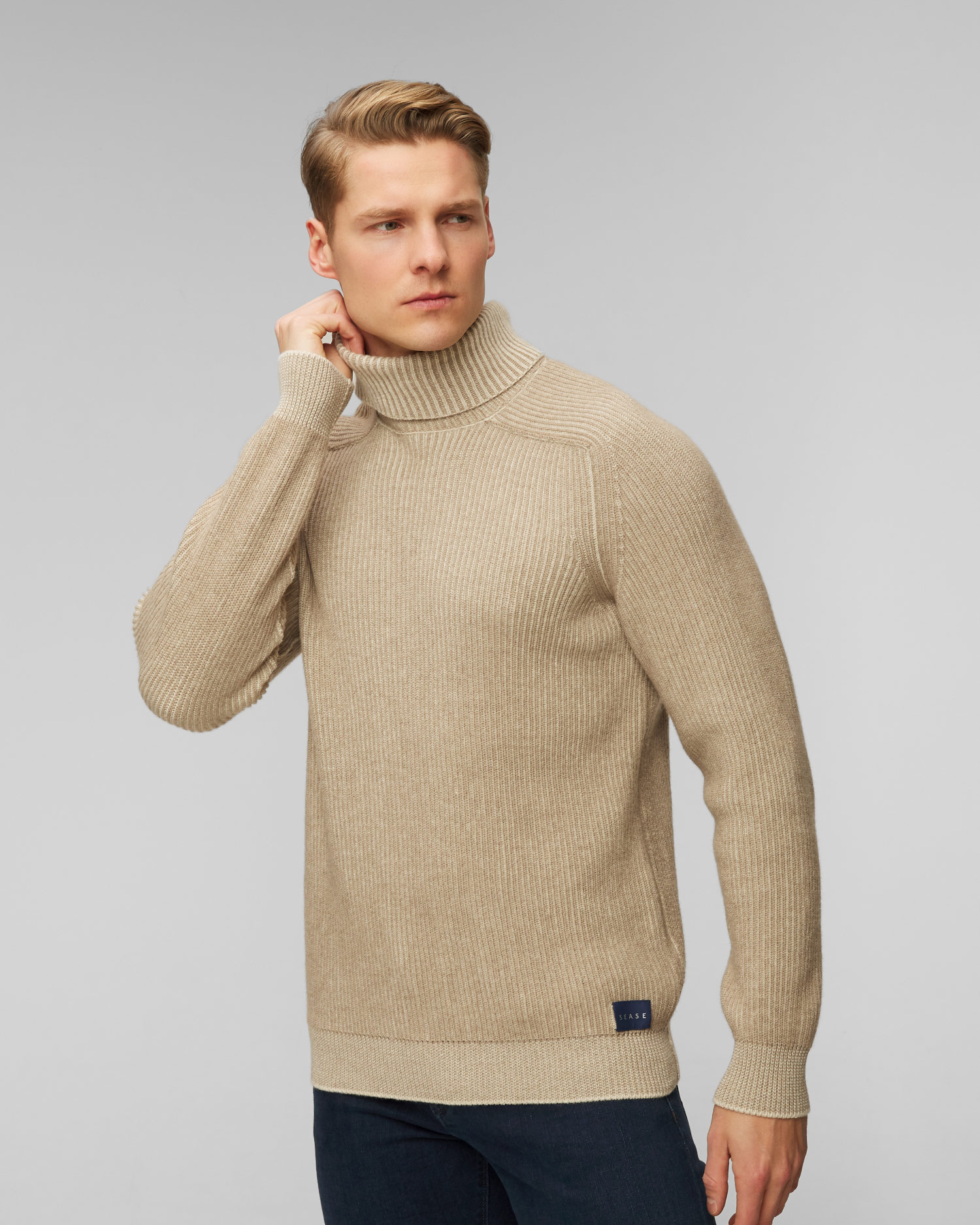 Maglione a collo alto beige reversibile in cashmere da uomo Sease