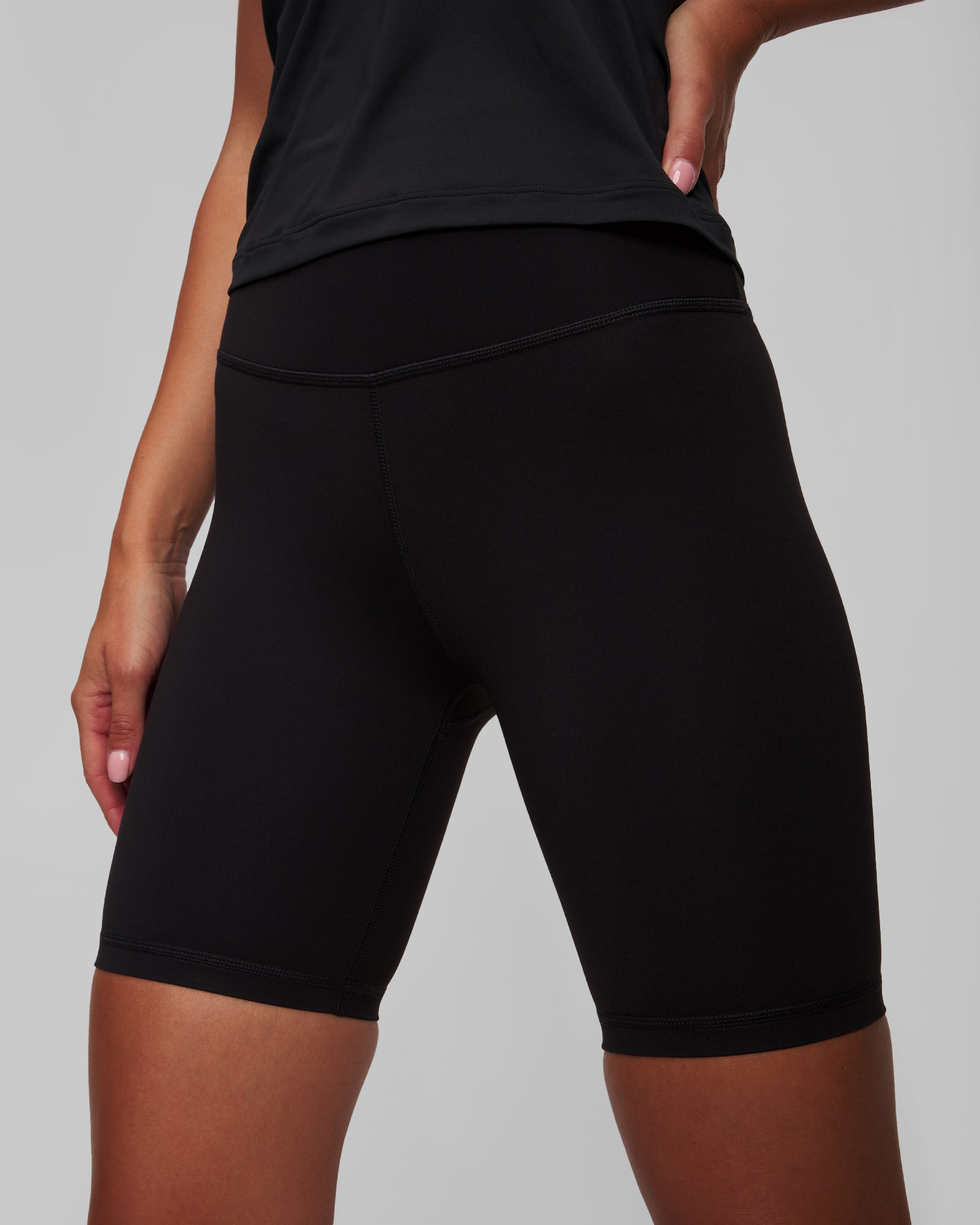 Pantaloni scurți negri pentru femei Rapha Active