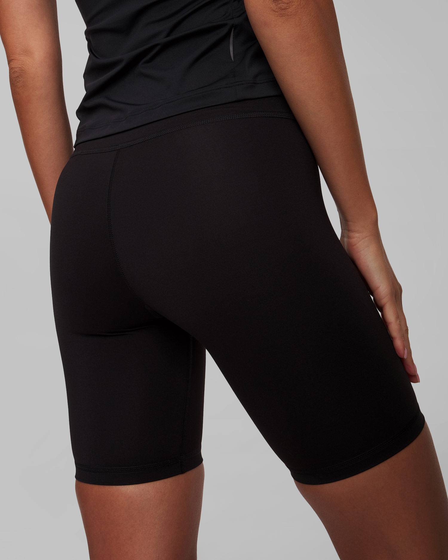 Pantaloni scurți negri pentru femei Rapha Active