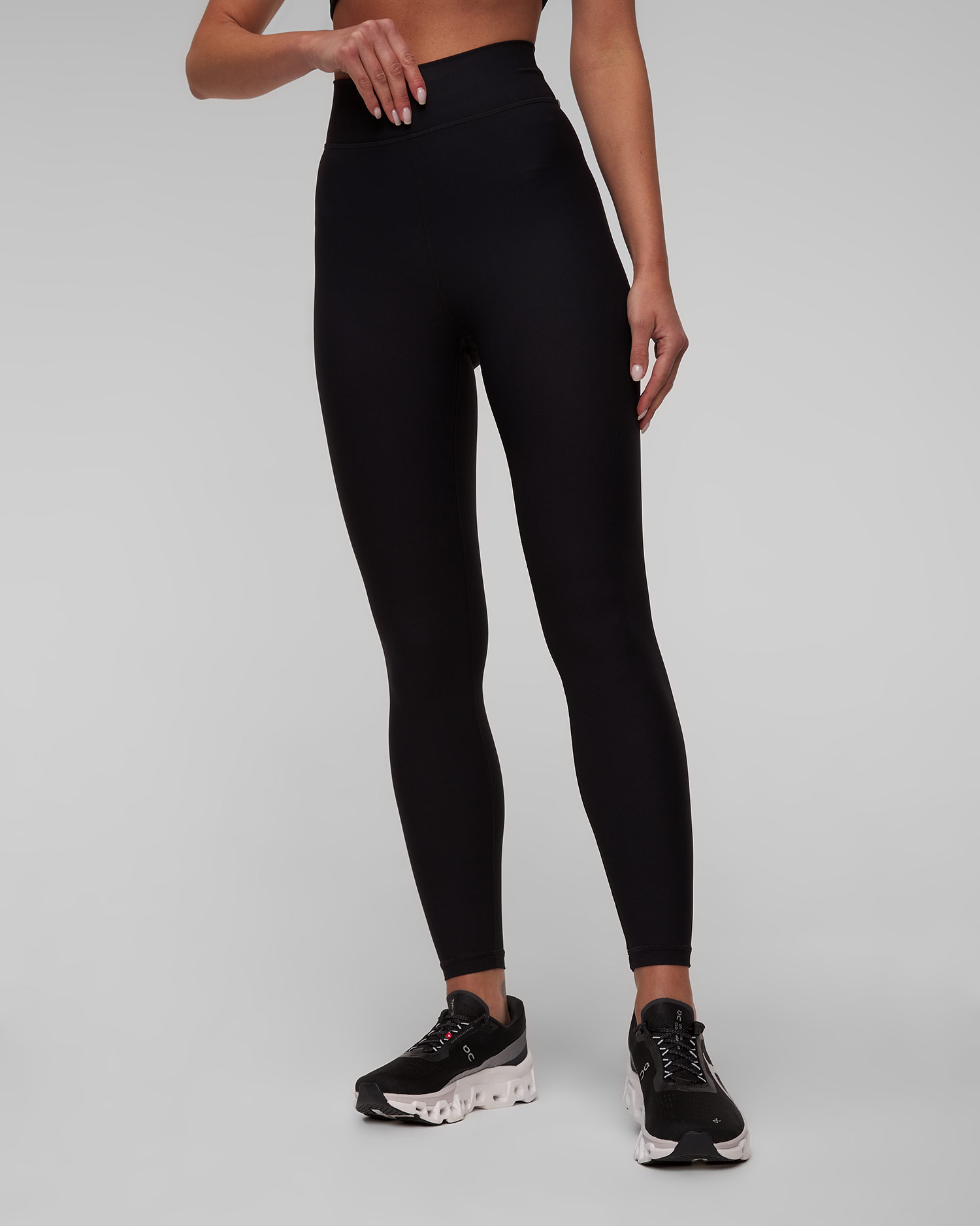 The Upside Peached 25in Midi Pant Leggings für Damen in Schwarz