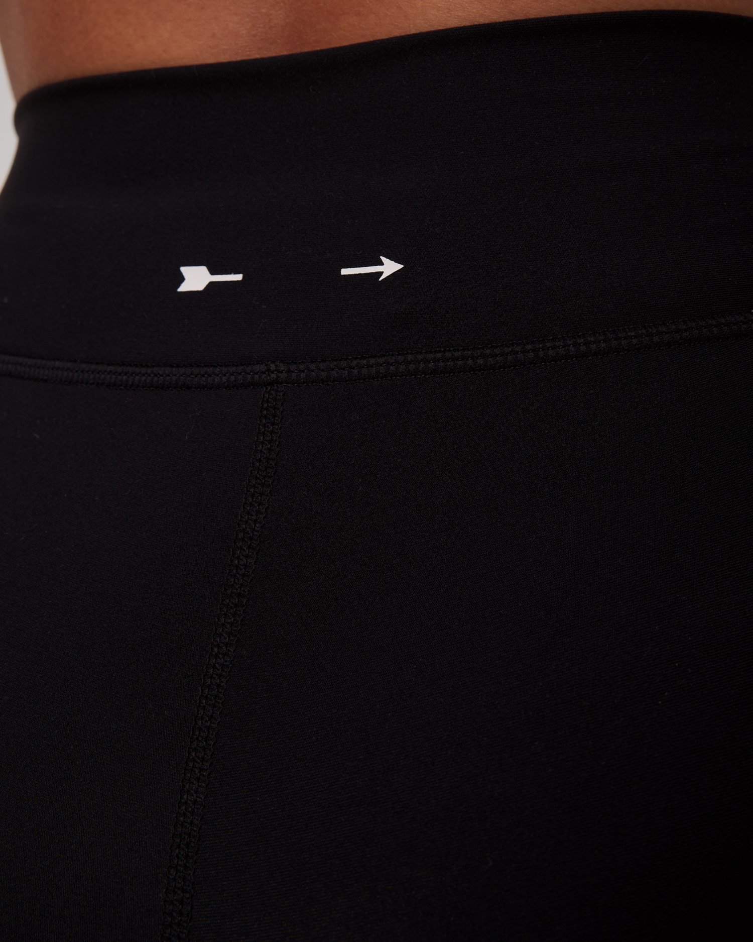 Women's black leggings The Upside Peached 25in Midi Pant