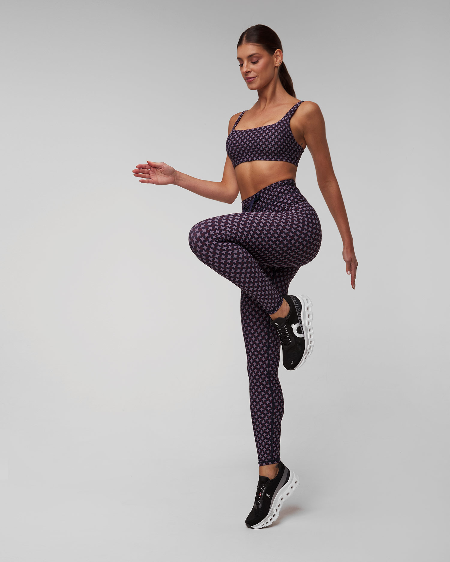 Sutien sport pentru femei The Upside Interstella Bridie Bra