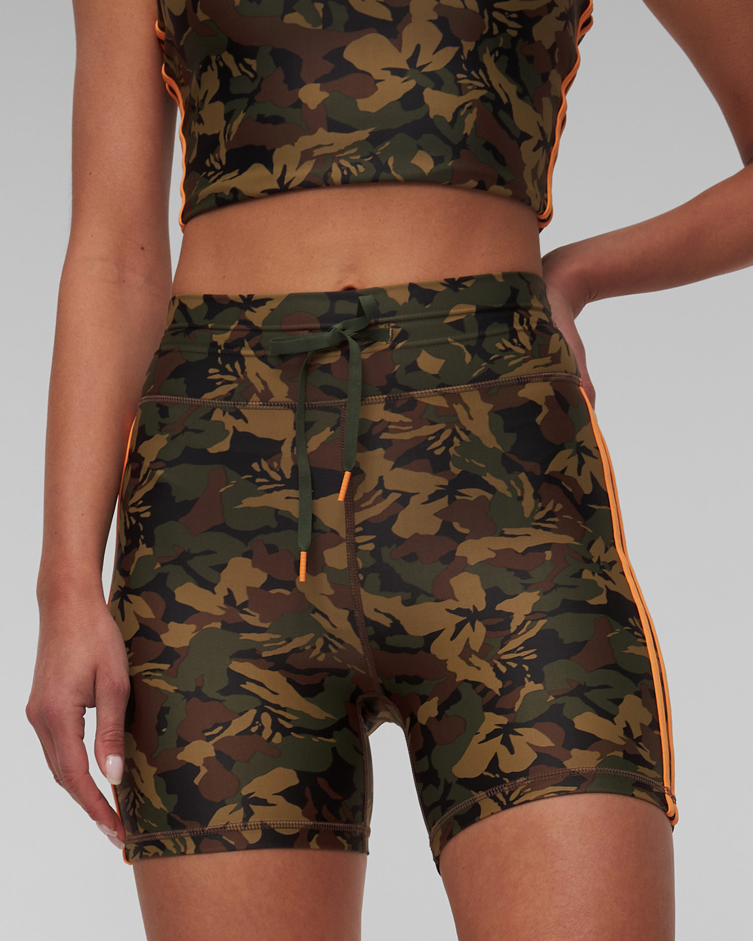 Short biker pour femmes The Upside Basecamp 5in Spin Short
