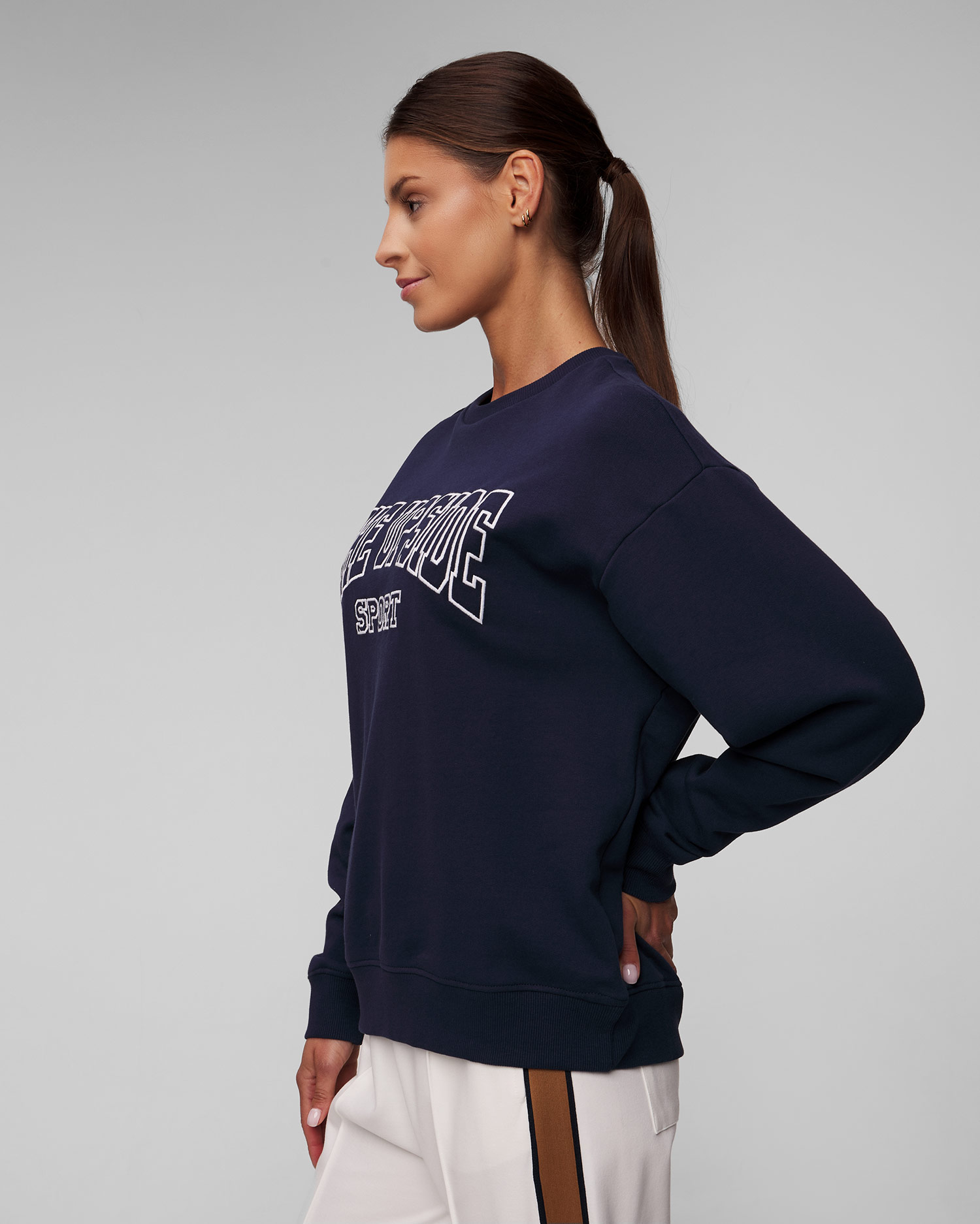 Tmavě modrá dámská mikina The Upside Ivy league Saturn Crew