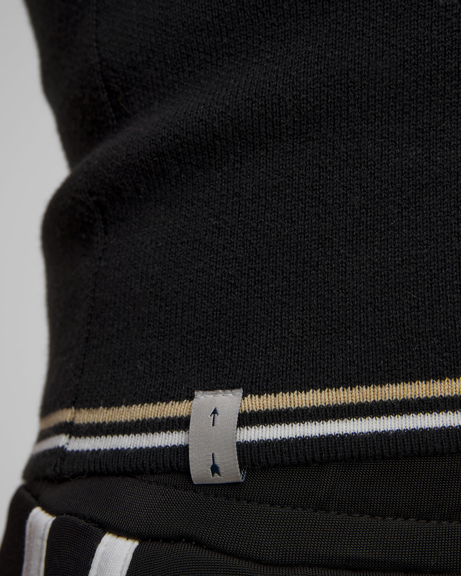 Dámsky čierny top The Upside Mimi Knit Tank