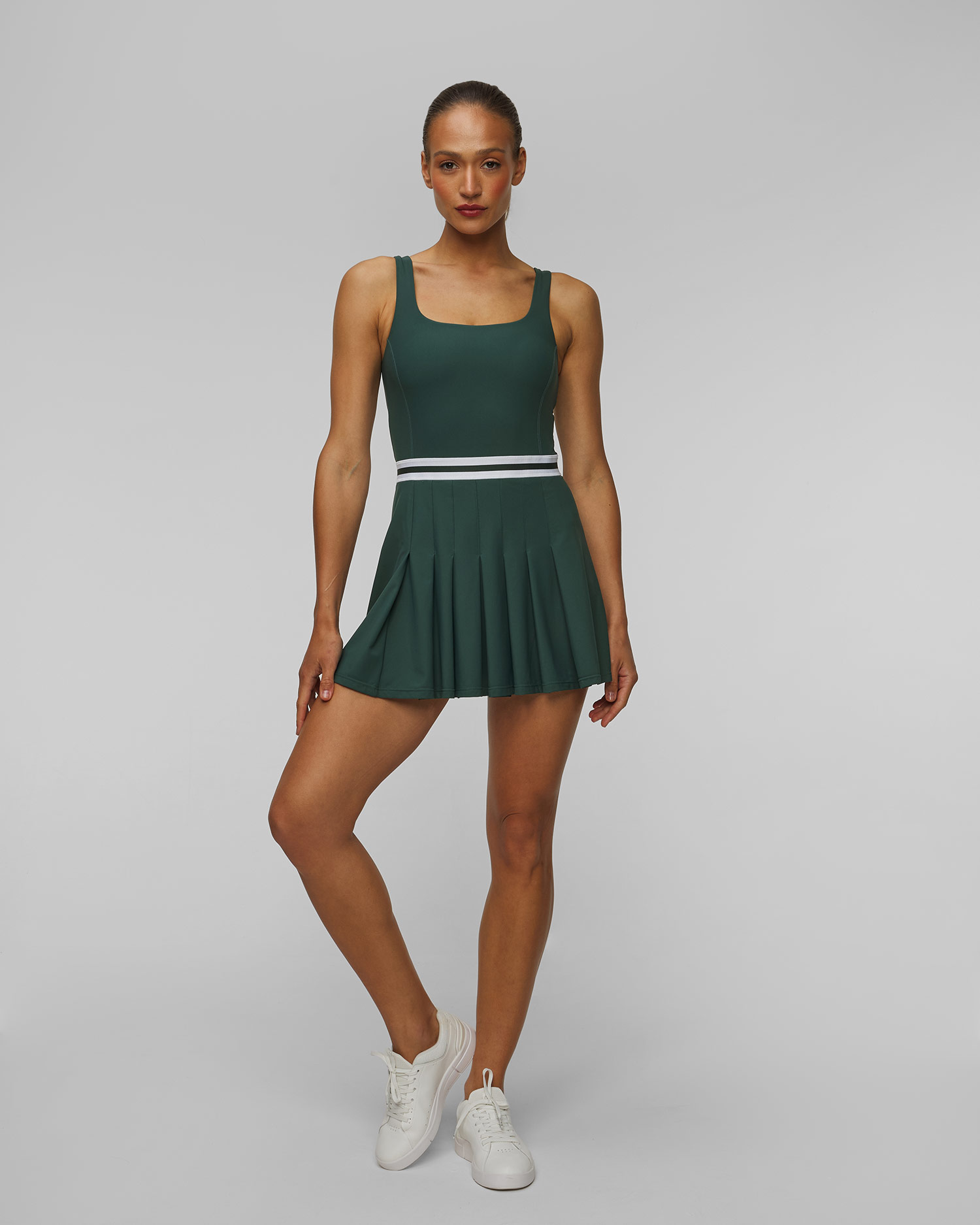 Robe verte pour femmes The Upside Peached Lucette Pleated Dress