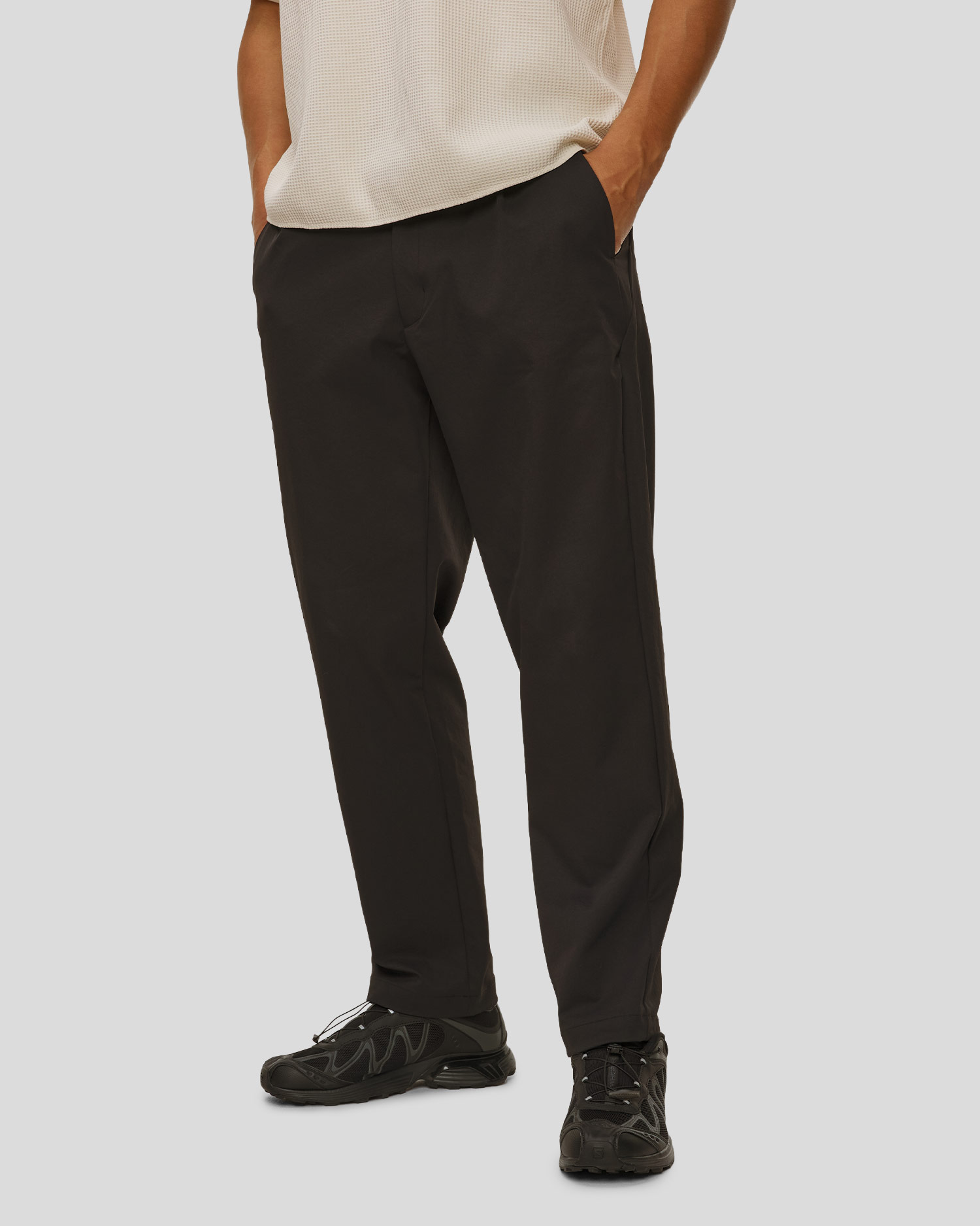 Pantaloni pentru bărbați Goldwin One Tuck Tapered Stretch Pnats negri