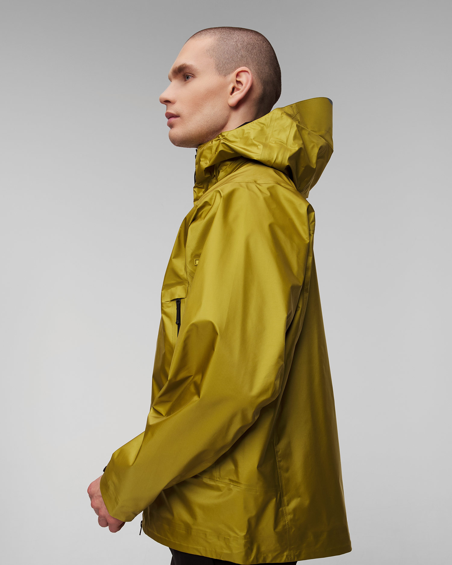 Veste à membrane jaune pour hommes Goldwin GORE-TEX 3L Aqua Tect Jacket