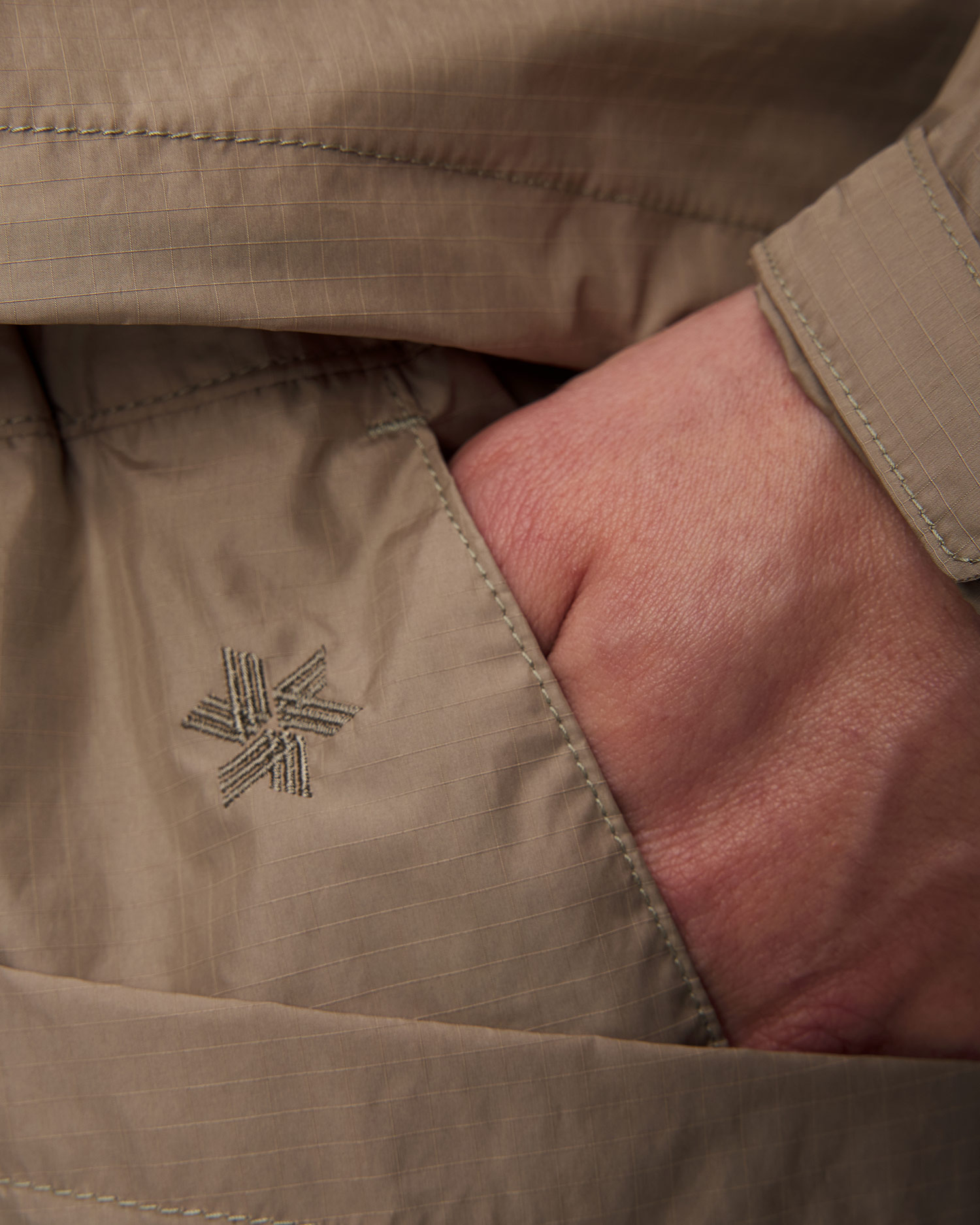 Short beige pour hommes Goldwin Rip-stop Light Cargo Shorts