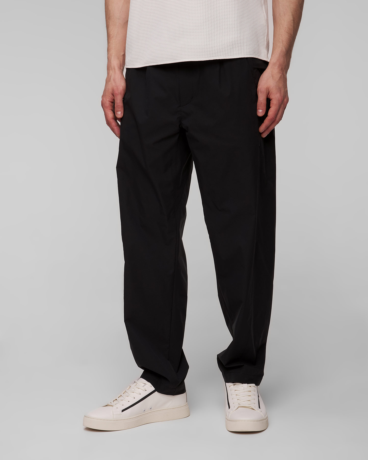 Goldwin All Direction Stretch Tapered Pants Herrenhose in Schwarz