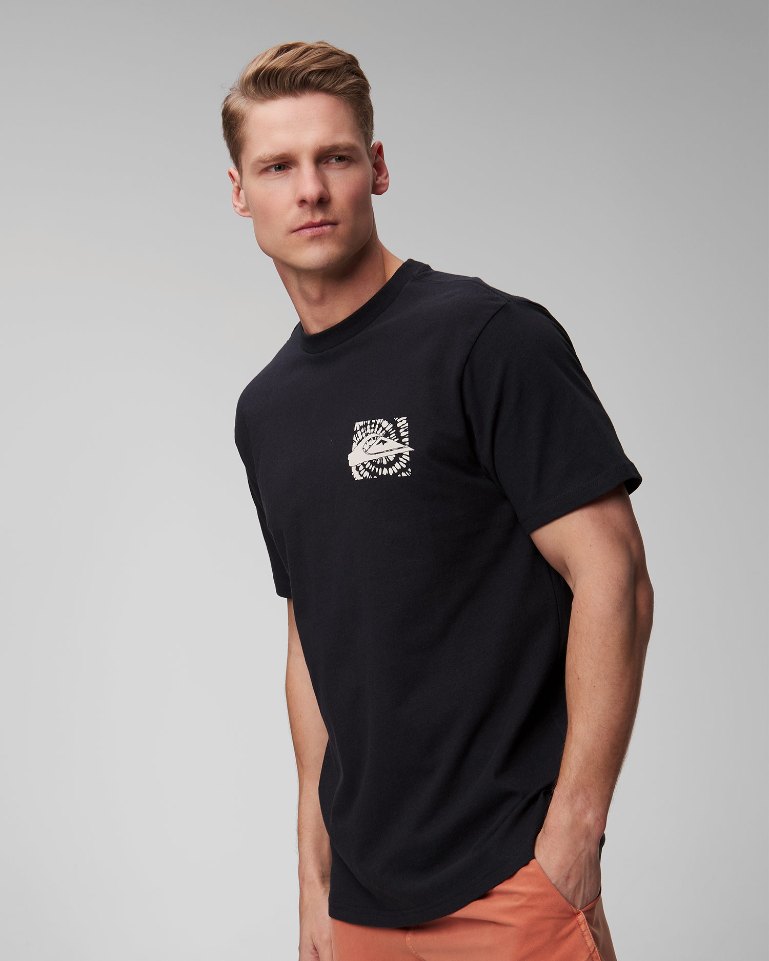 Pánske čierne tričko Quiksilver Hurricane alebo Hippie Moe