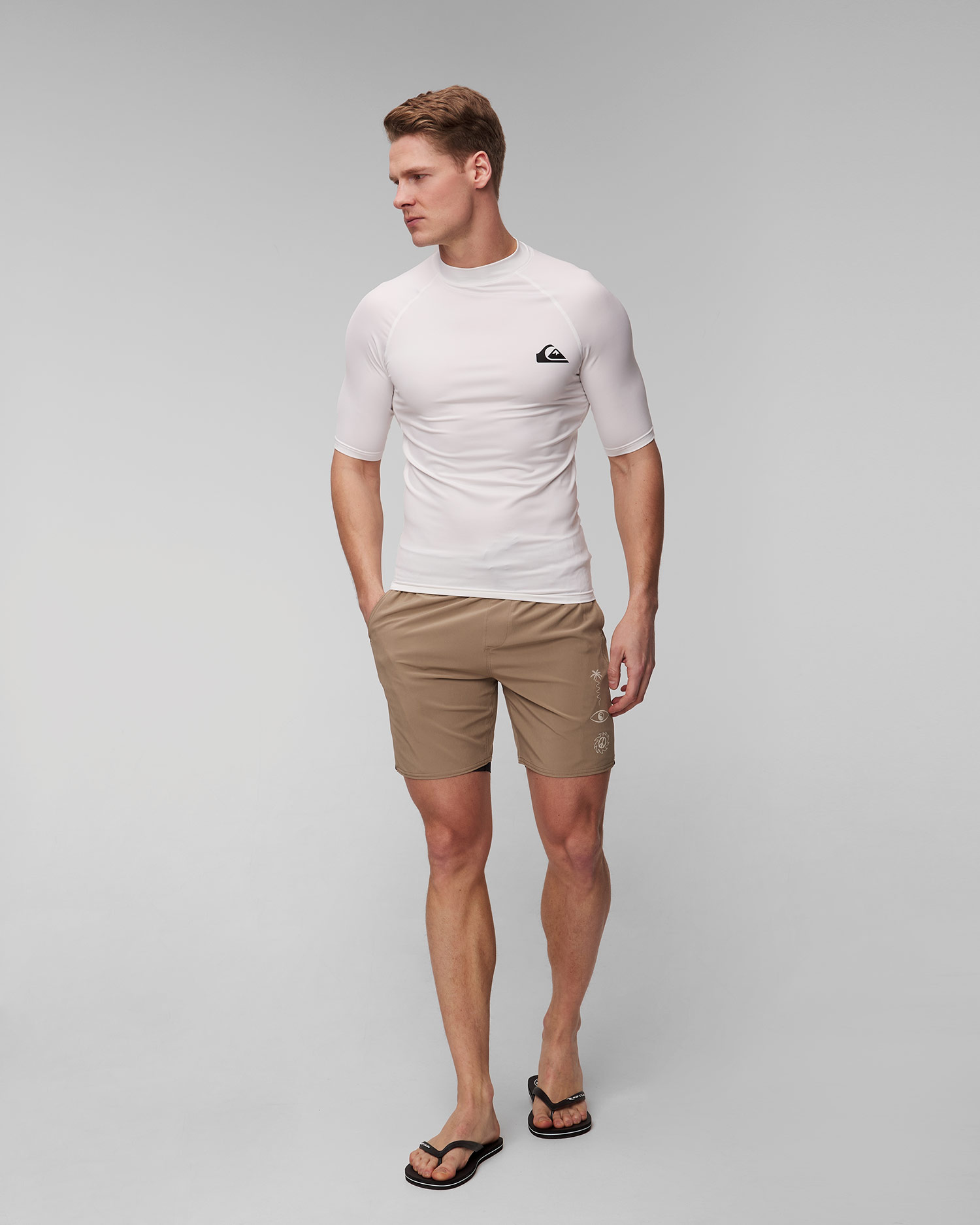 Beżowe spodenki męskie Quiksilver Omni Training Short 17