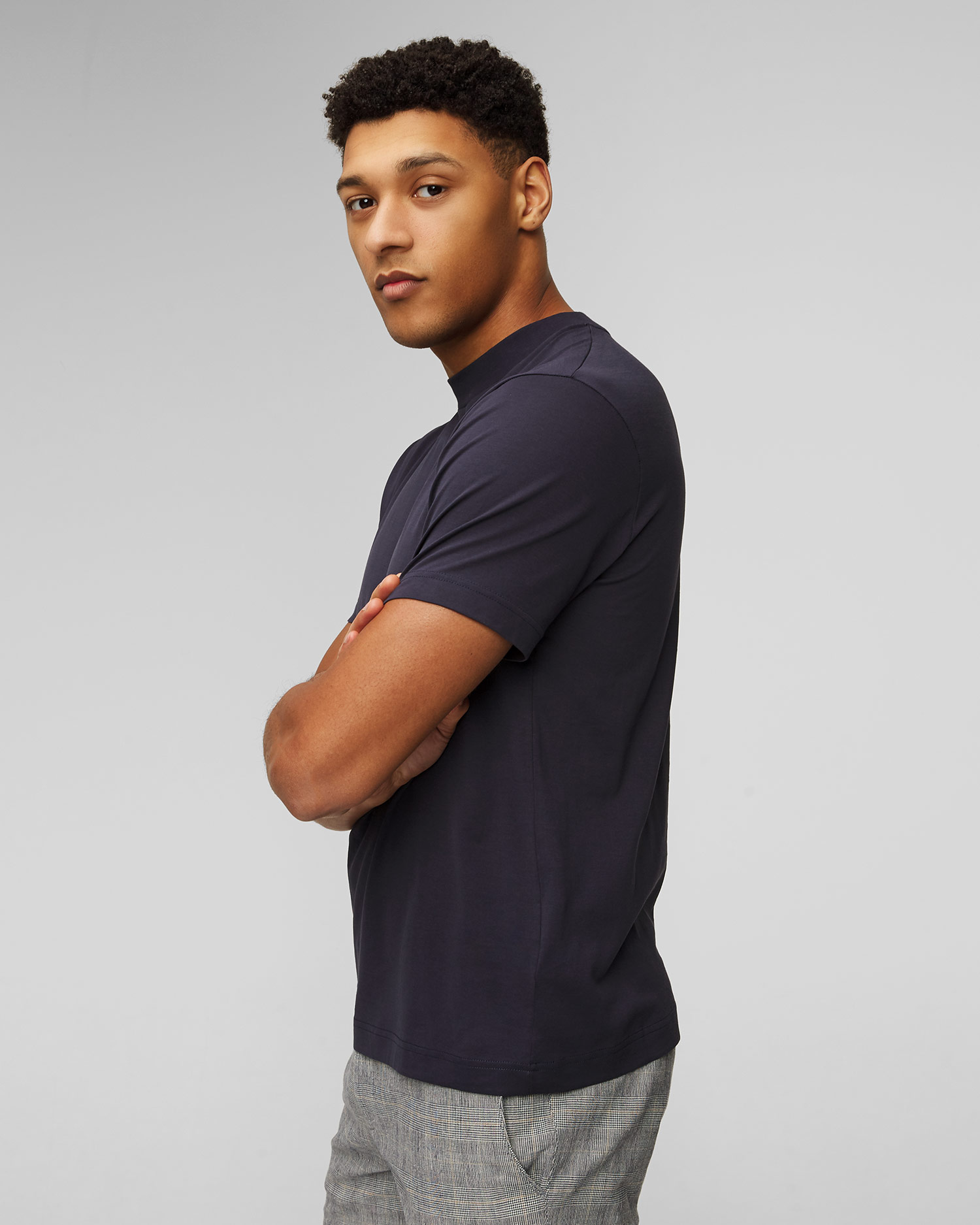 T-shirt bleu marine pour hommes Sunspel 