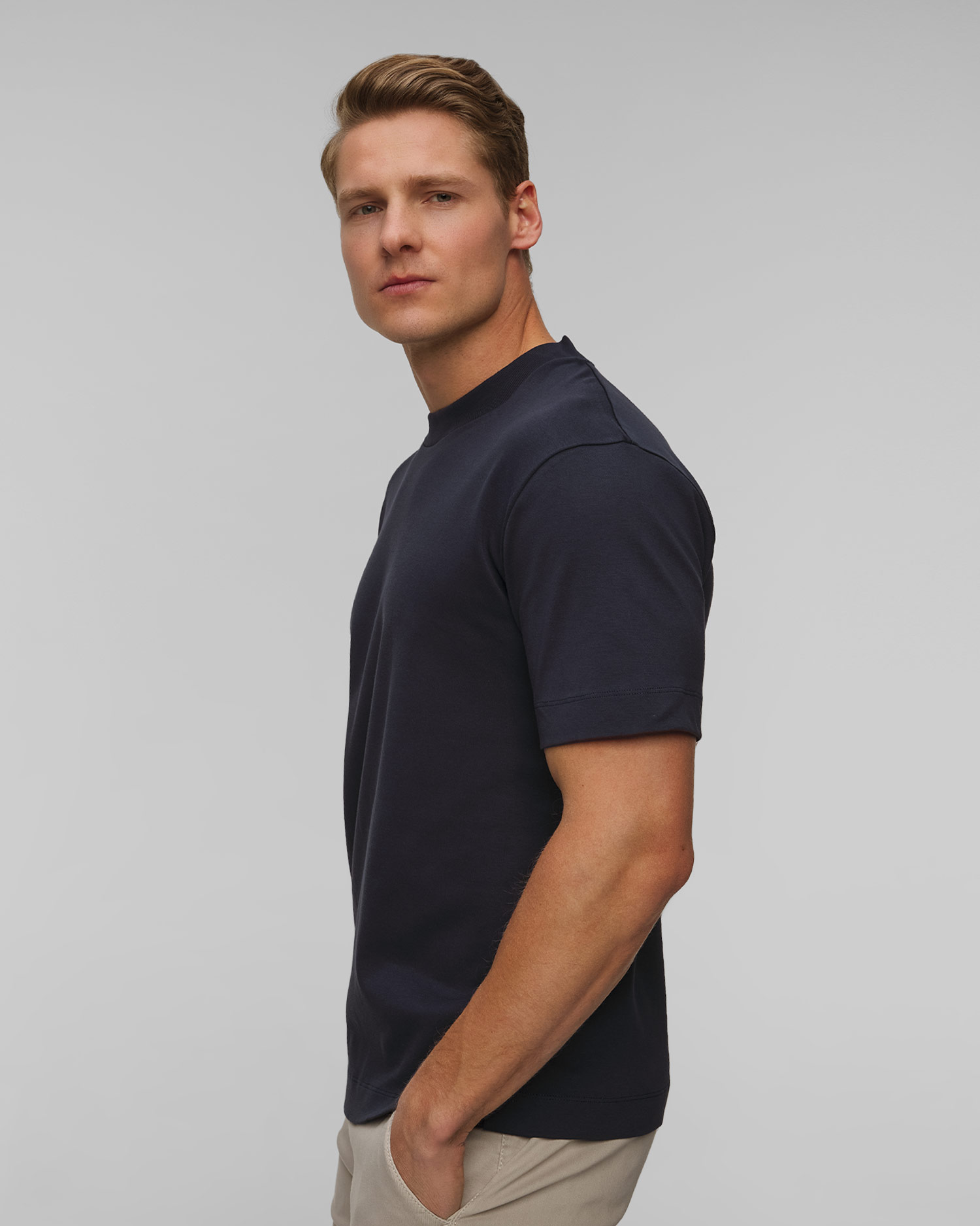 Granatowy T-shirt męski Sunspel