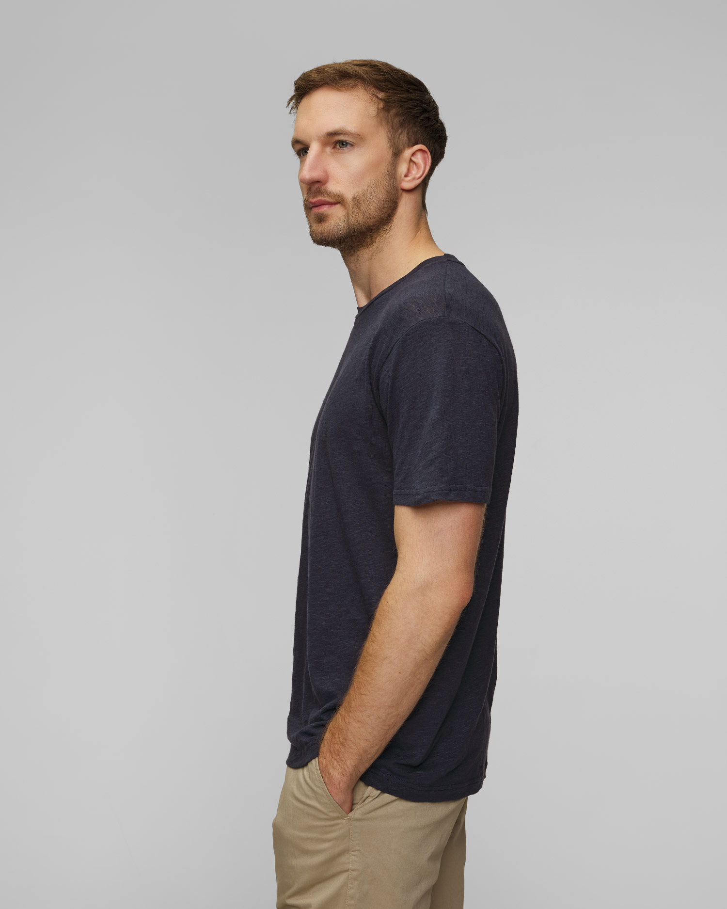 Granatowy T-shirt z lnem męski Sunspel