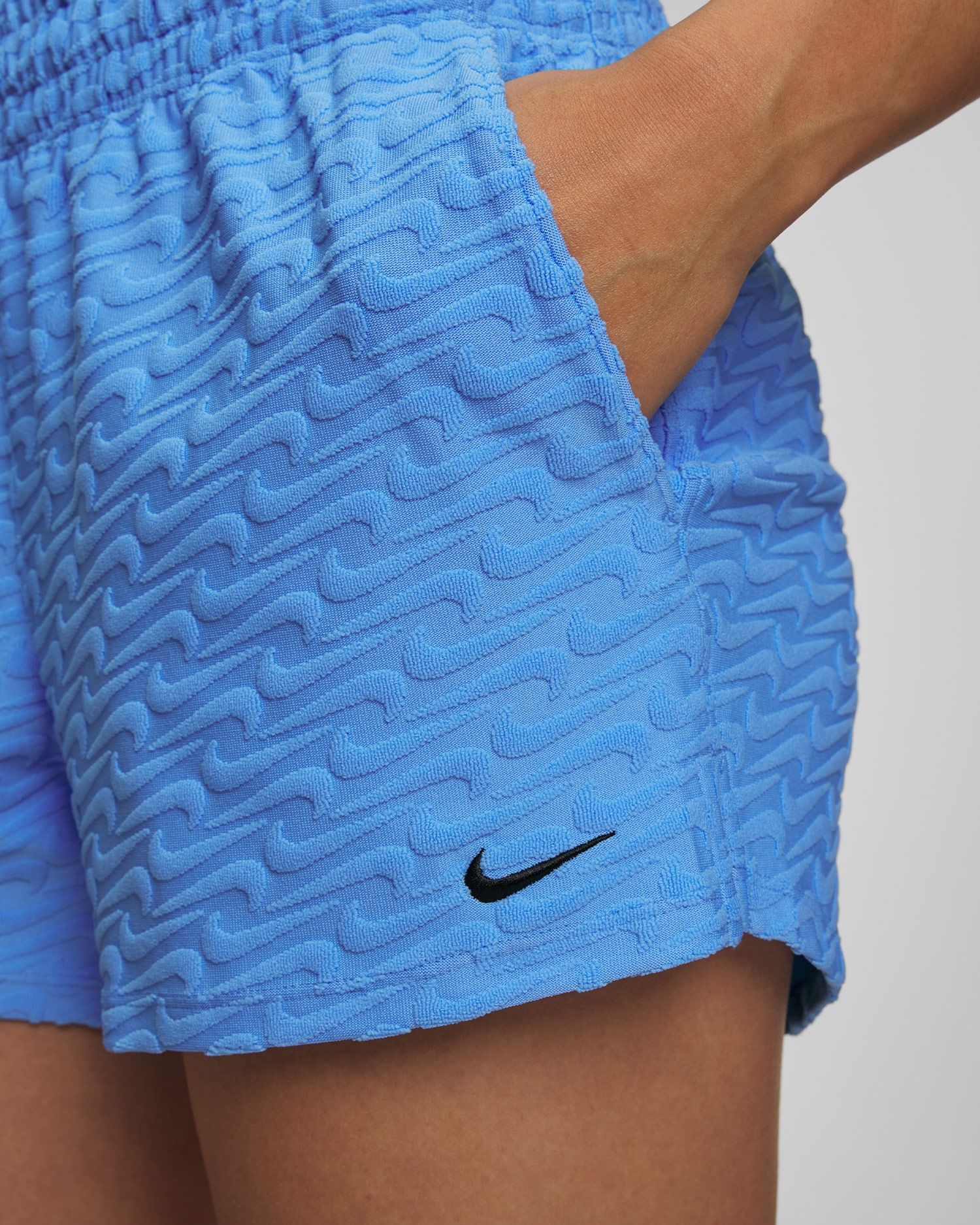 Niebieskie szorty kąpielowe damskie Nike Swim Cover-Ups Nike Swoosh Link Terry Short