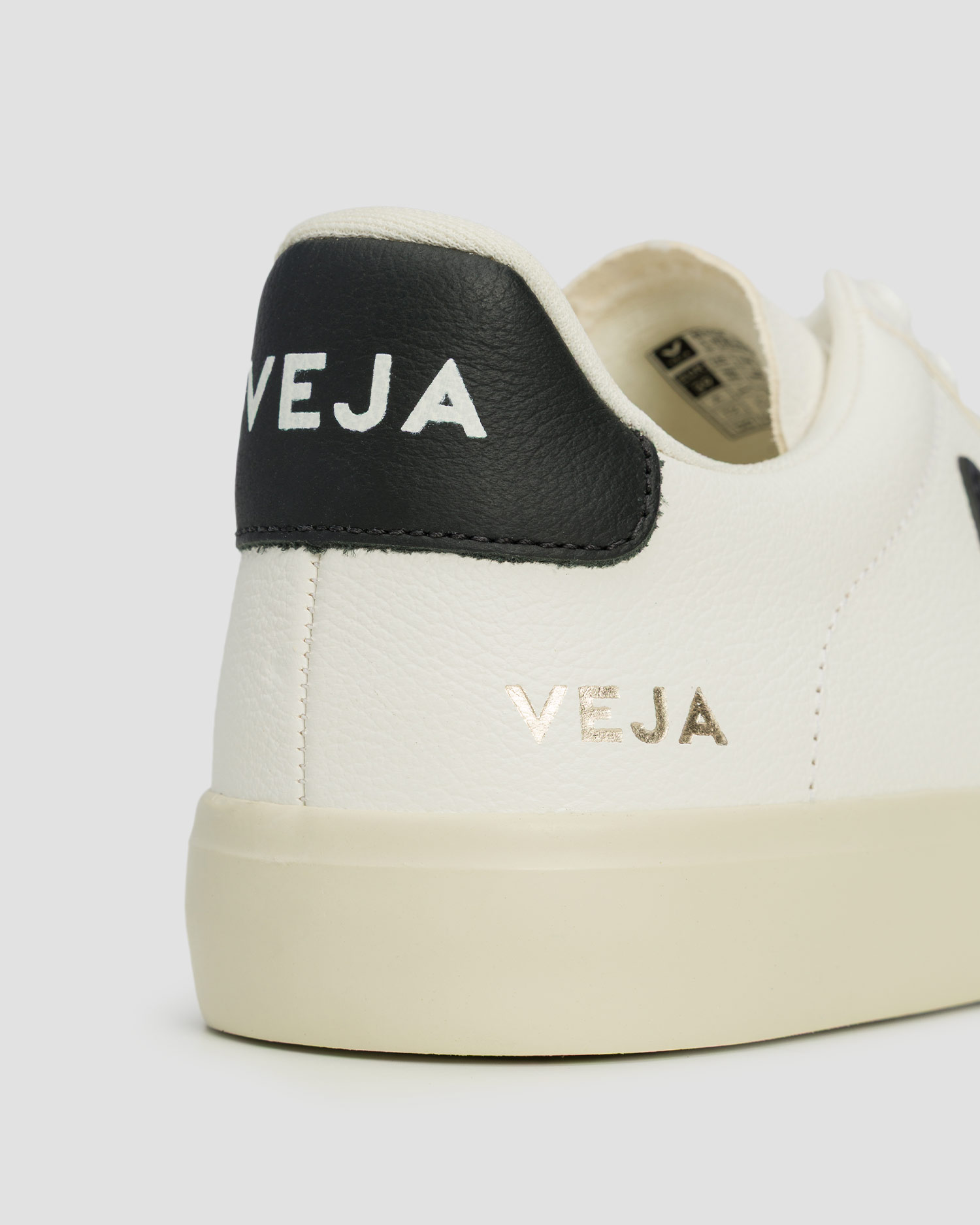 Women's leather sneakers Veja Campo white