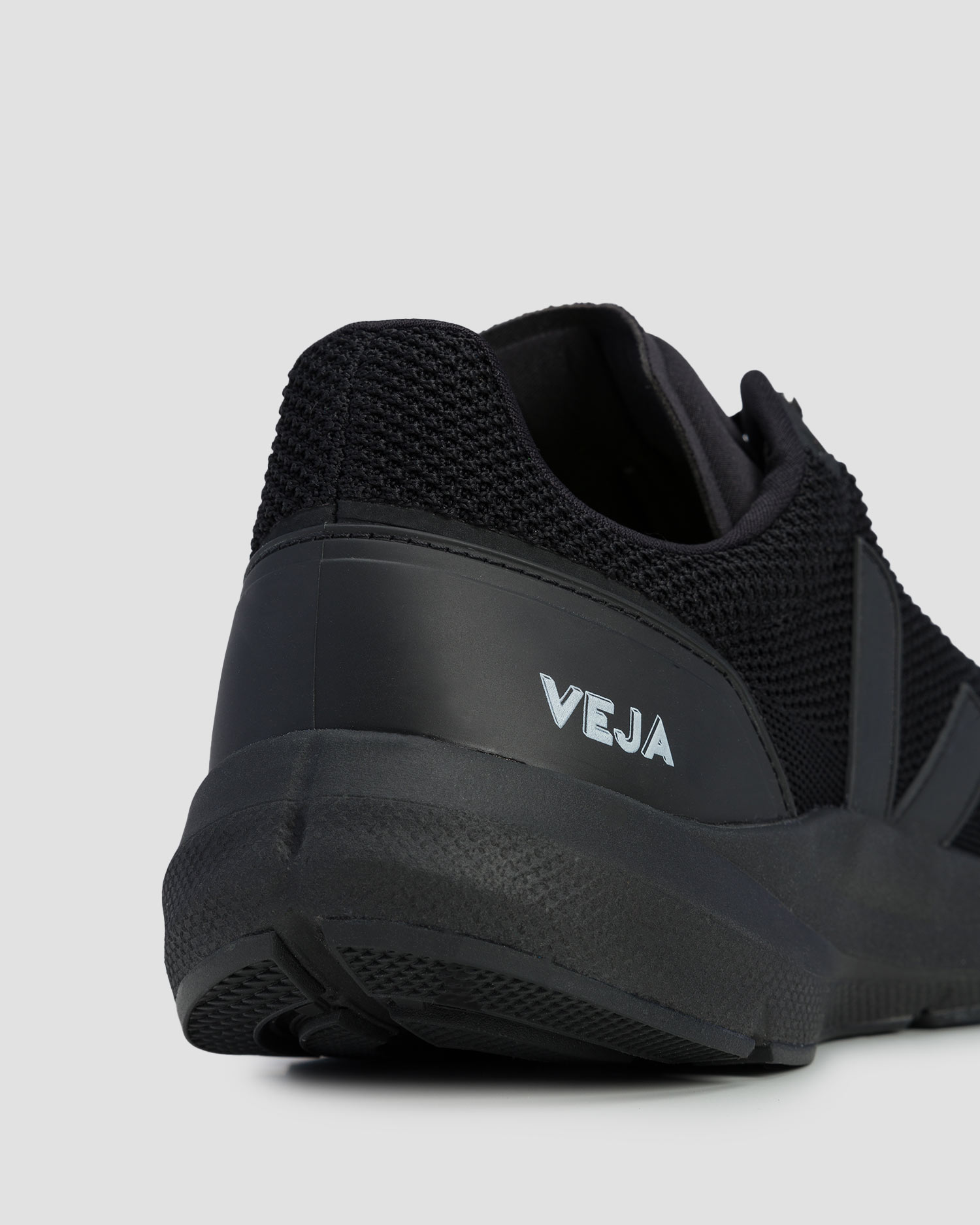 Sneakers da uomo Veja Marlin It nere