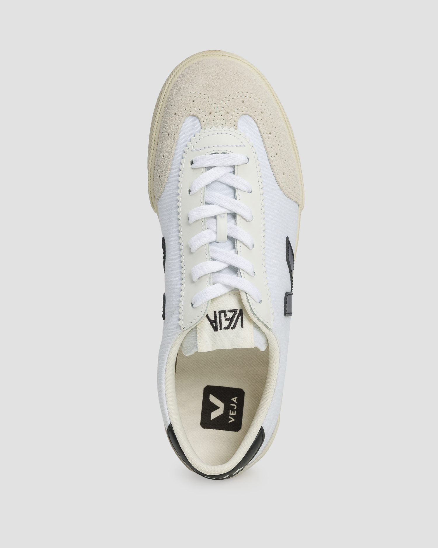 Women's shoes Veja Volley white