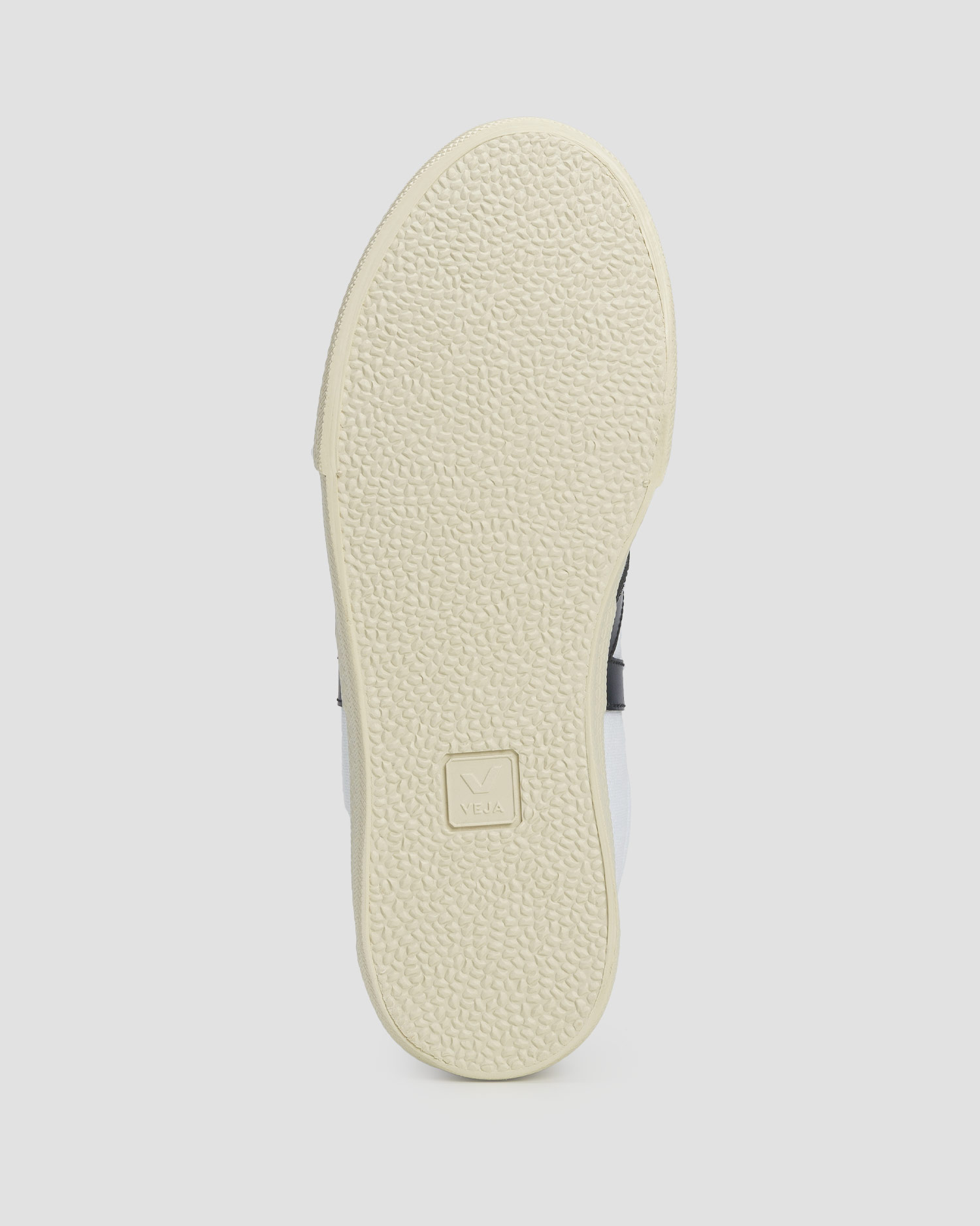 Women's shoes Veja Volley white