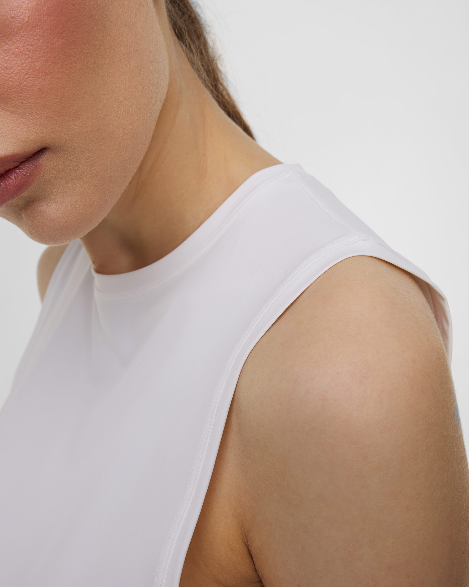 Dámsky športový Top Casall Graphic Tank biely