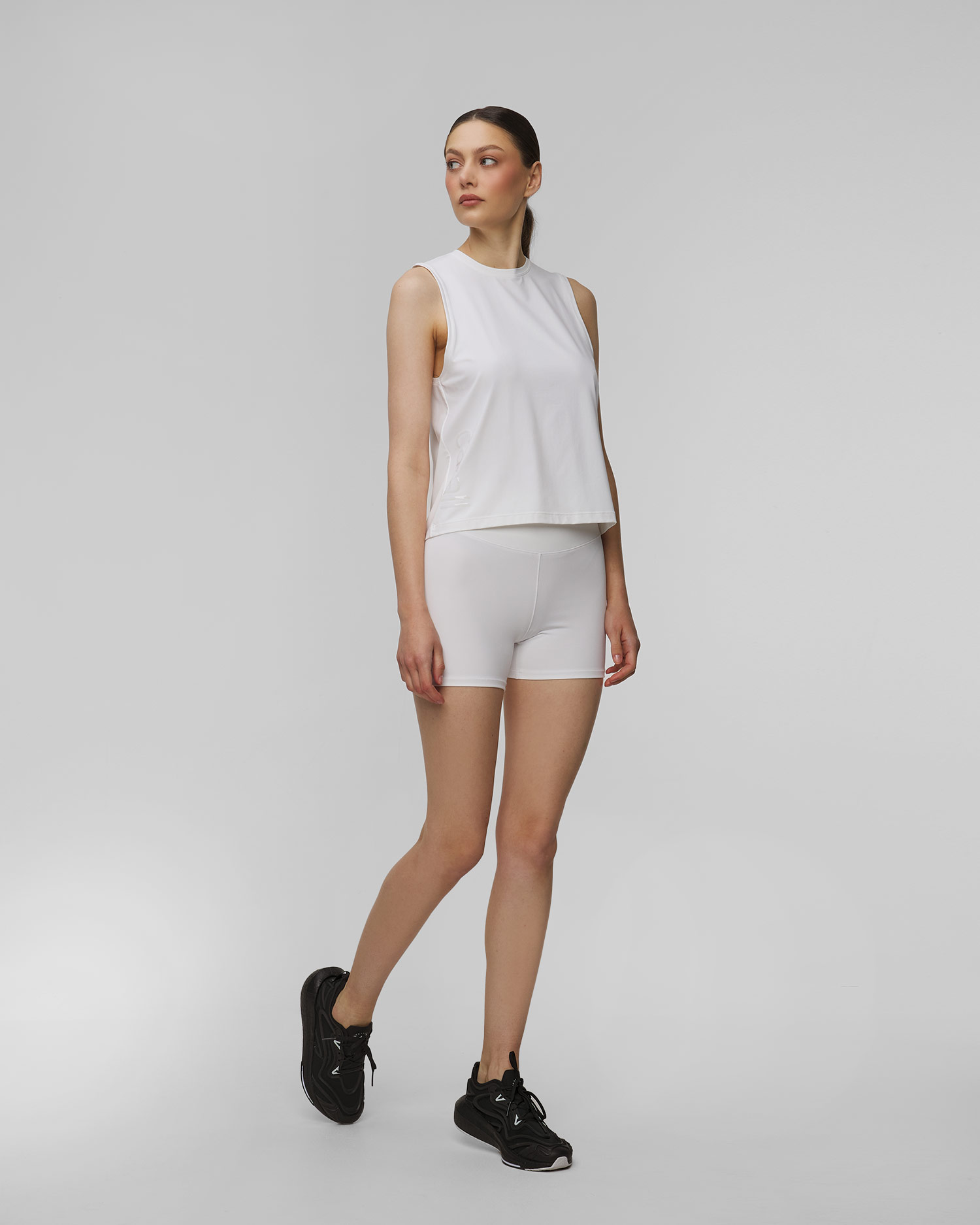 Short d'entraînement taille haute blanc pour femmes Casall Grace High Waist Hot Pant