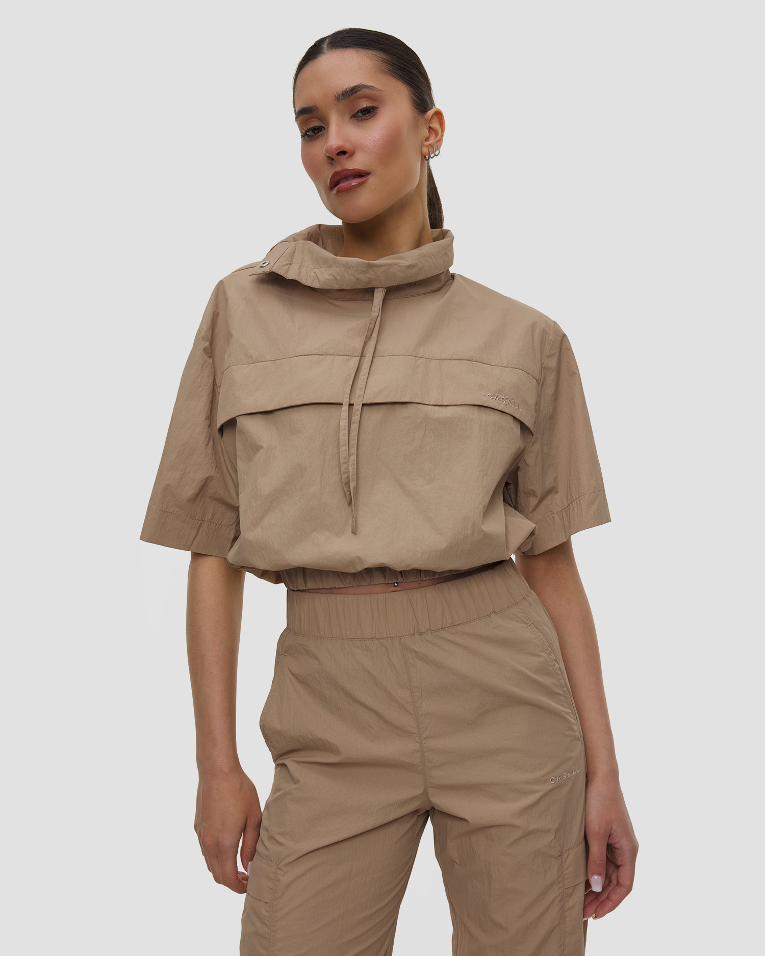 Casall Active Short Sleeve Track Jacket Damenjacke in Beige