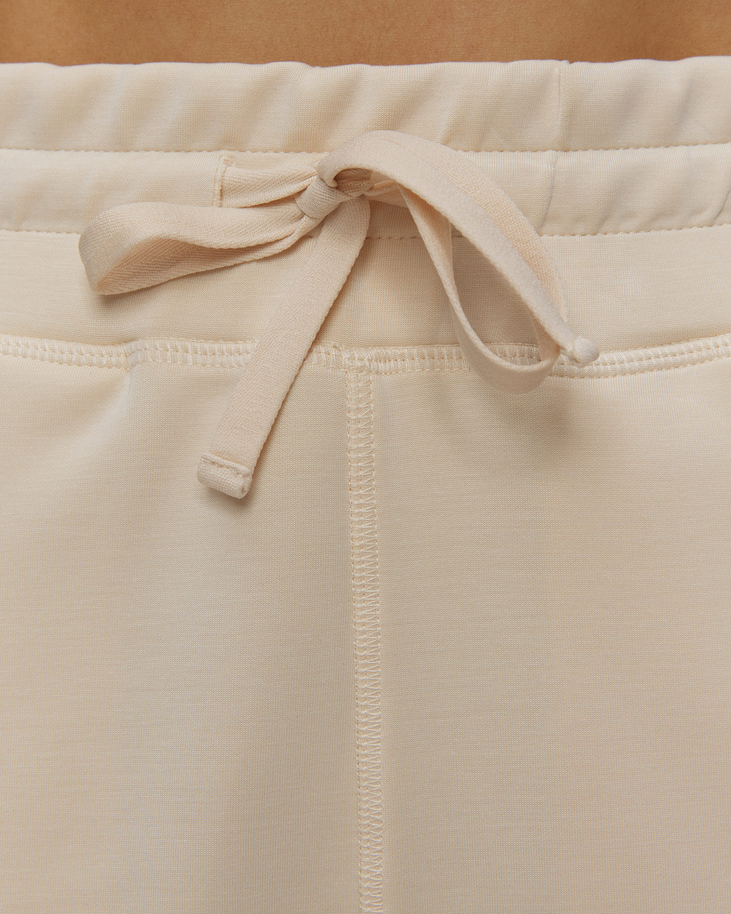 Casall Peachy Shorts Damenshorts in Beige