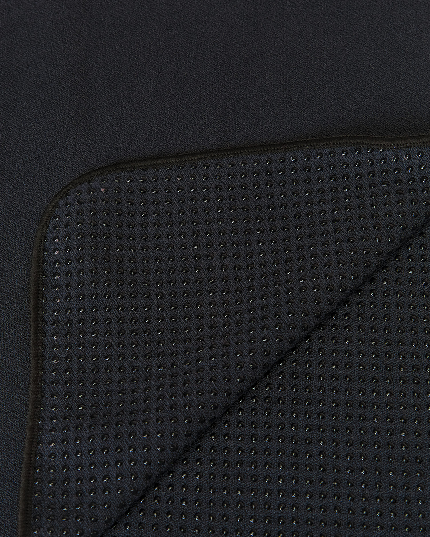 Casall Posture Yoga Towel Handtuch in Schwarz