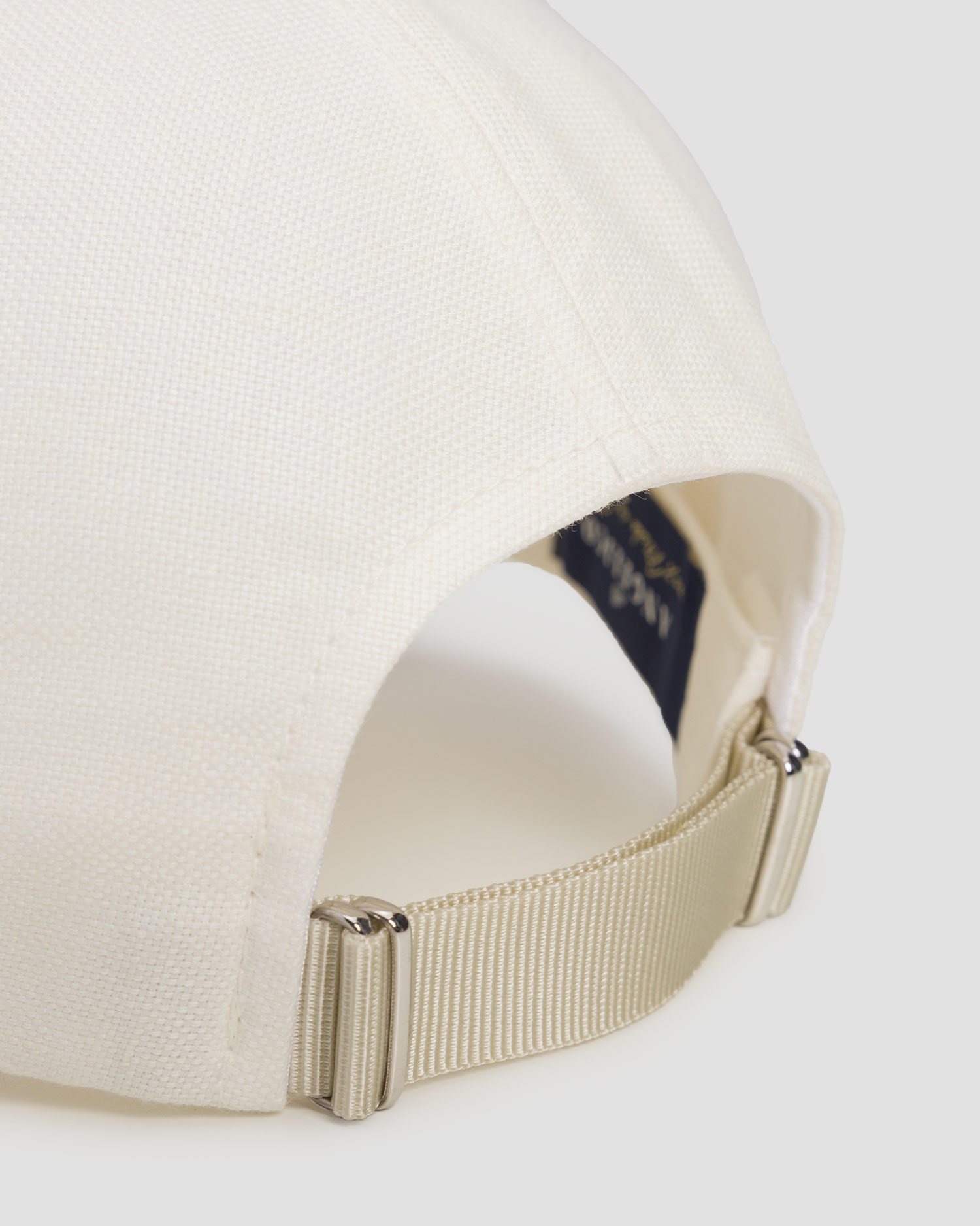 Lněná kšiltovka Varsity Linen Legacy Structured v Bílé Barvě