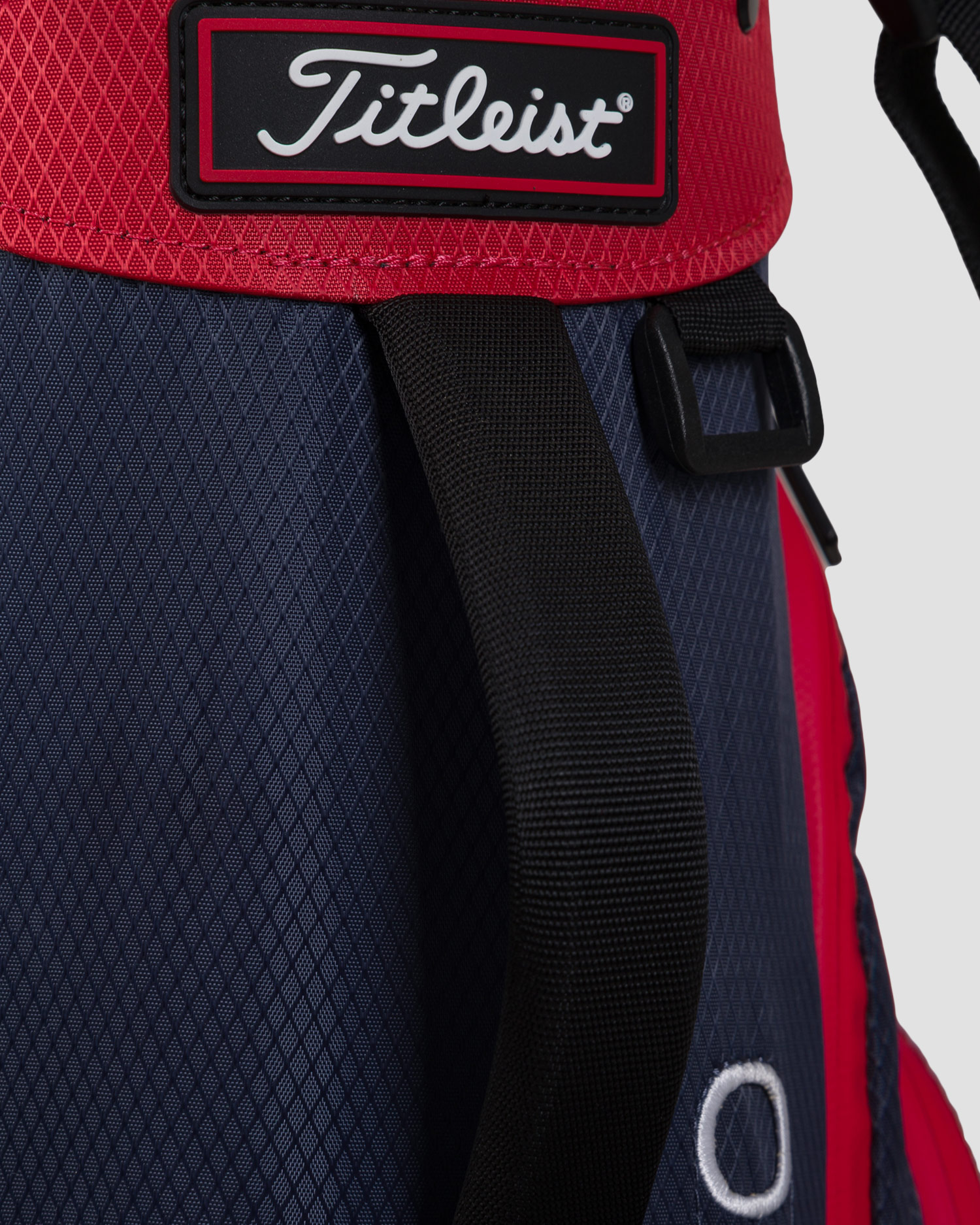 Brašna na golfovou výbavu Titleist Players 4 Stand Stadry v Červenobílém a Tmavě Modrém Barevném Provedení