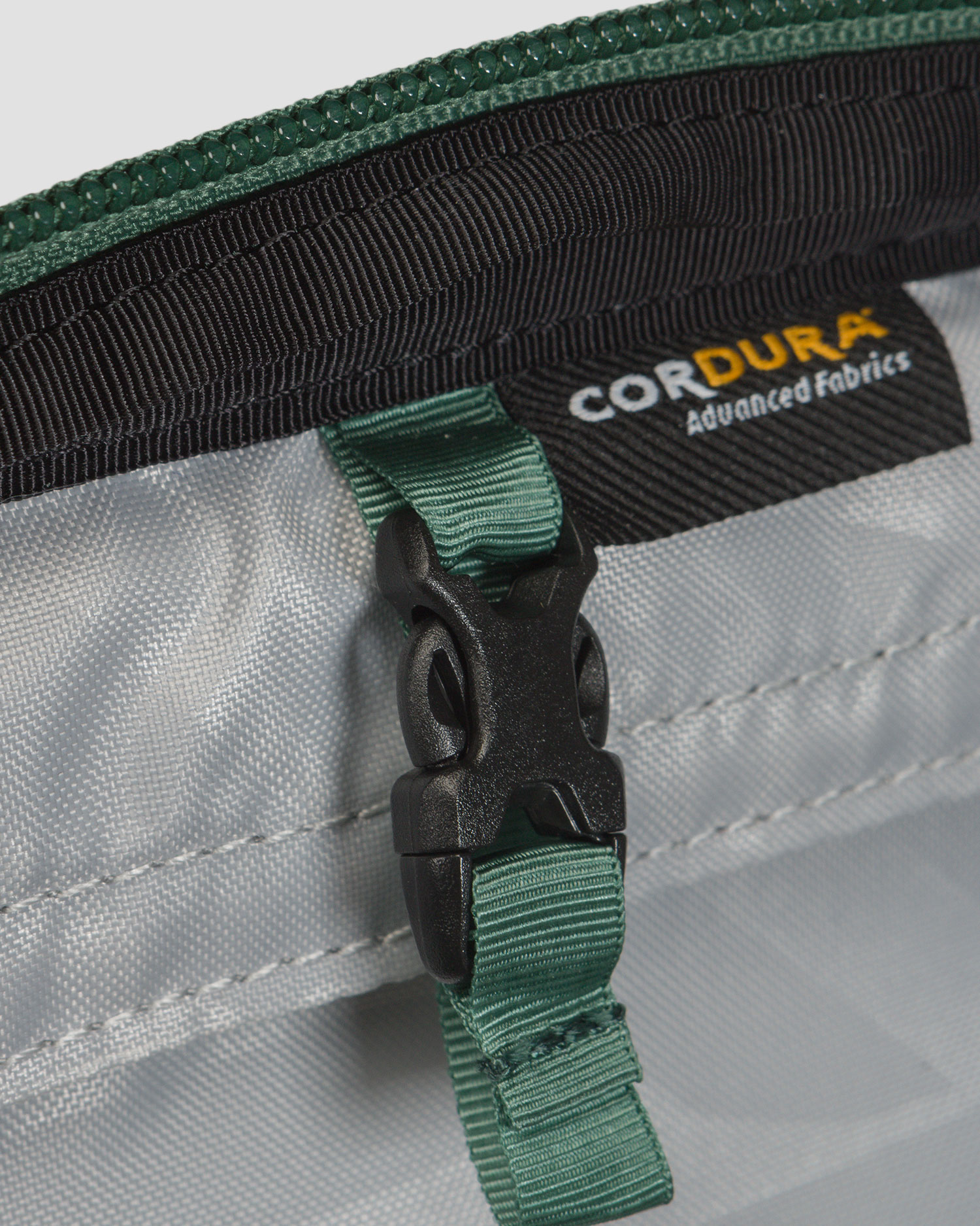 Kompaktný zelený batoh Green Bach Pack Shield 20