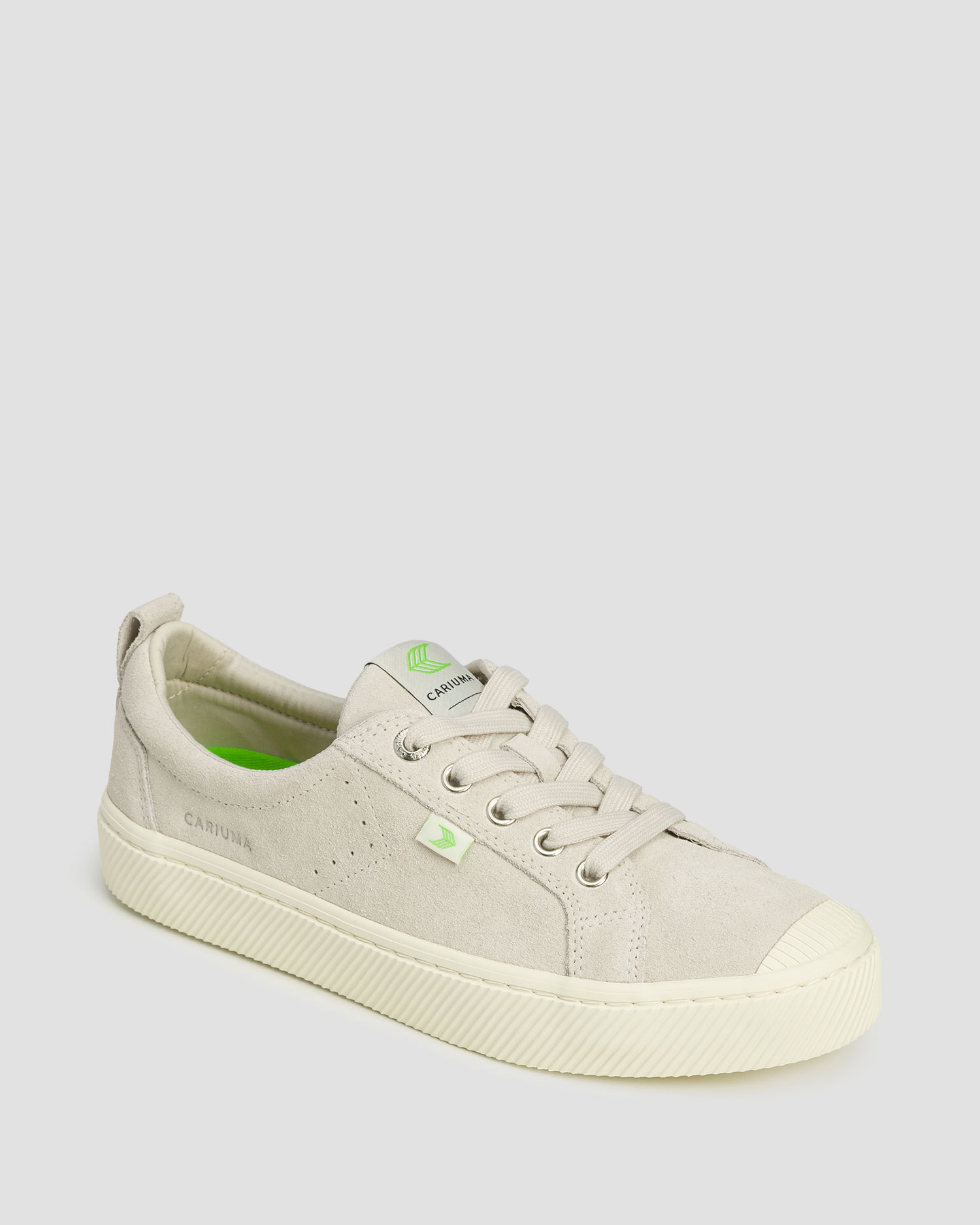 Women's suede trainers Cariuma OCA Low Vintage White Suede