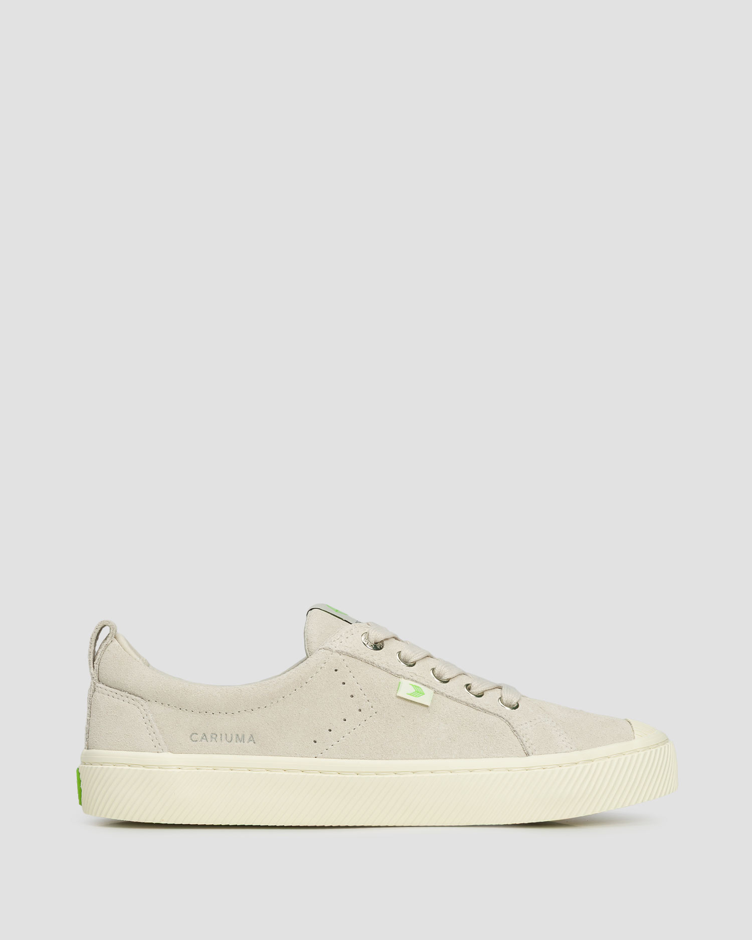 Trampki zamszowe damskie Cariuma OCA Low Vintage White Suede