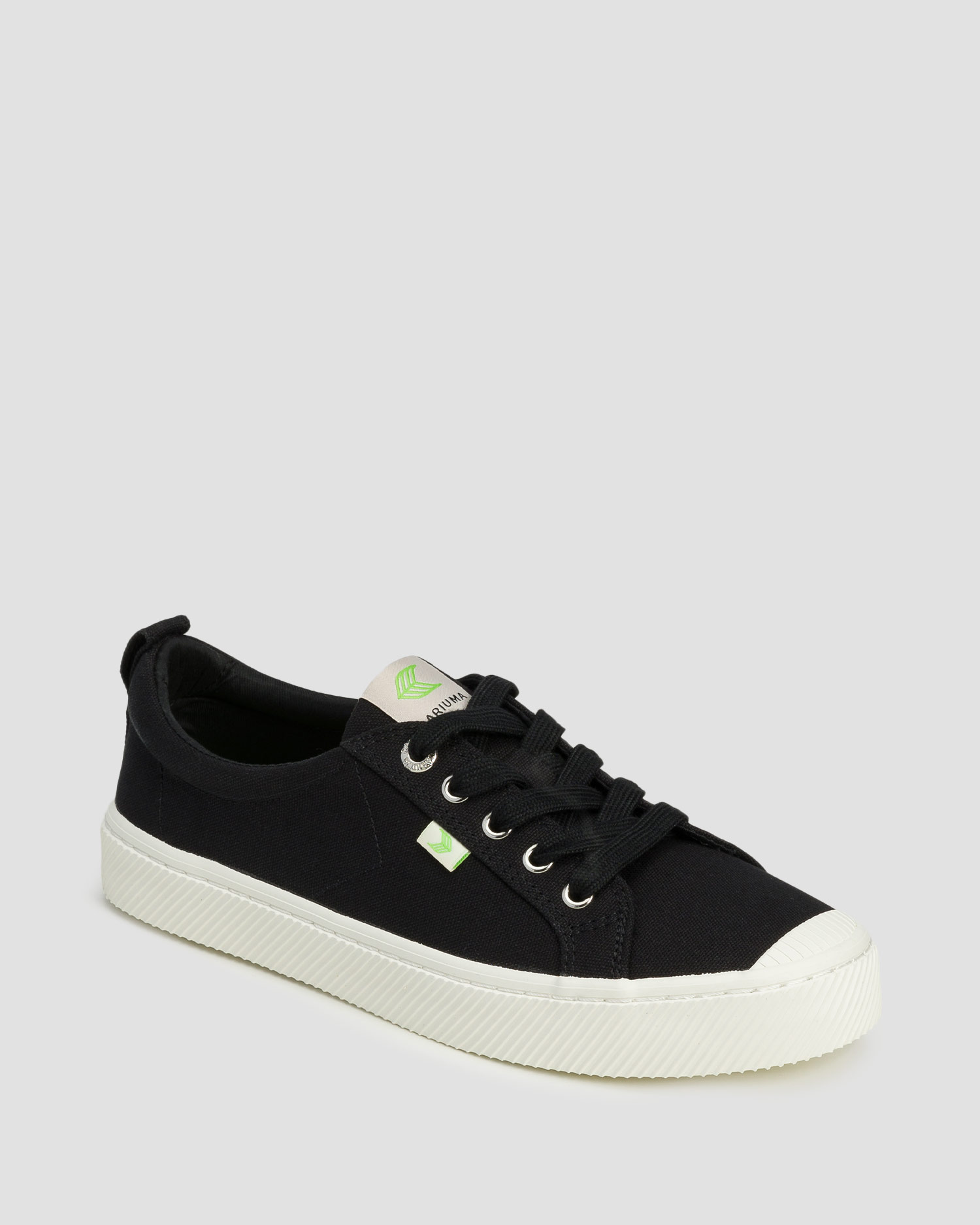 Dámske tenisky Cariuma OCA Low Black Canvas