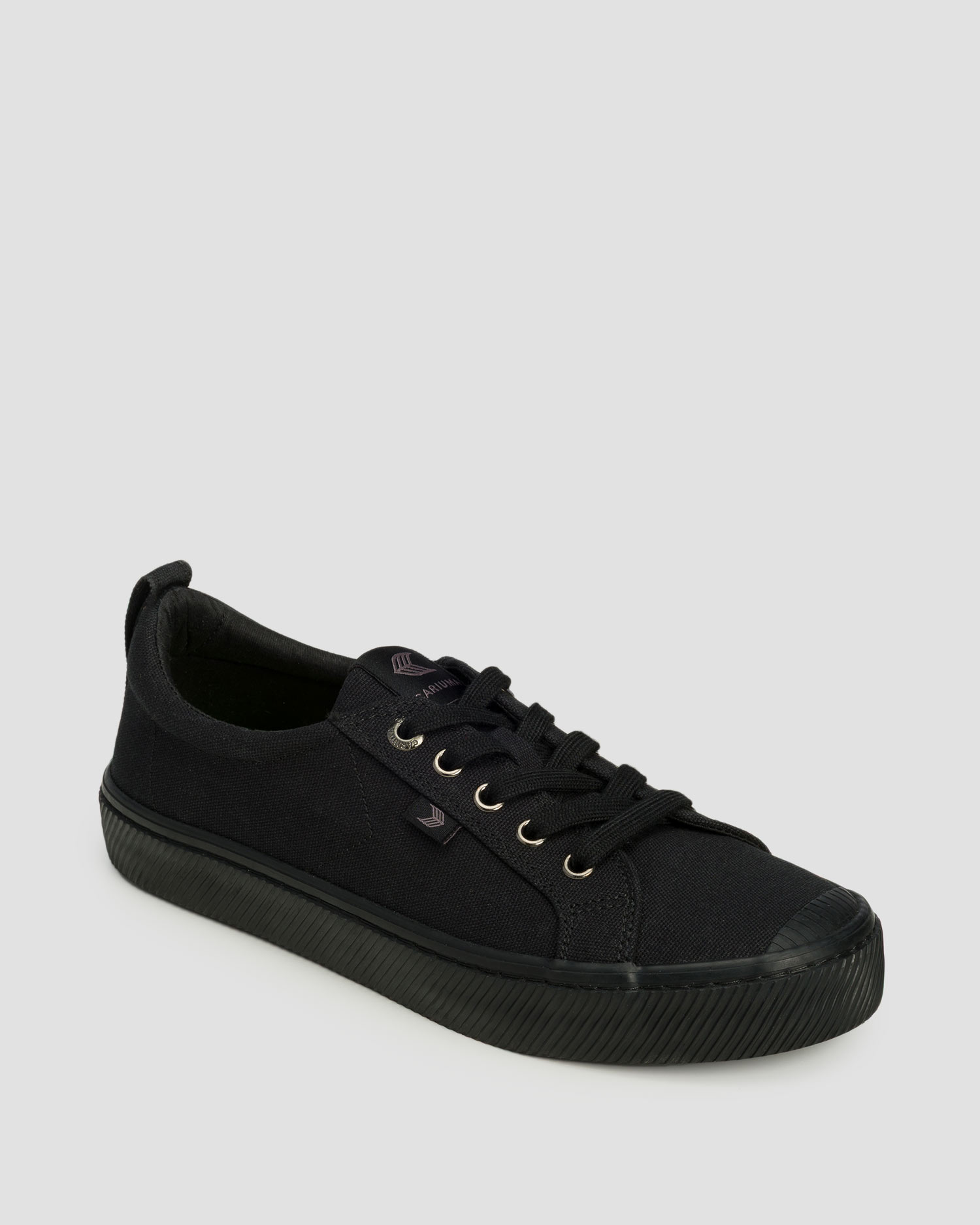 Scarpe da ginnastica Cariuma OCA Low All Black Canvas Unisex