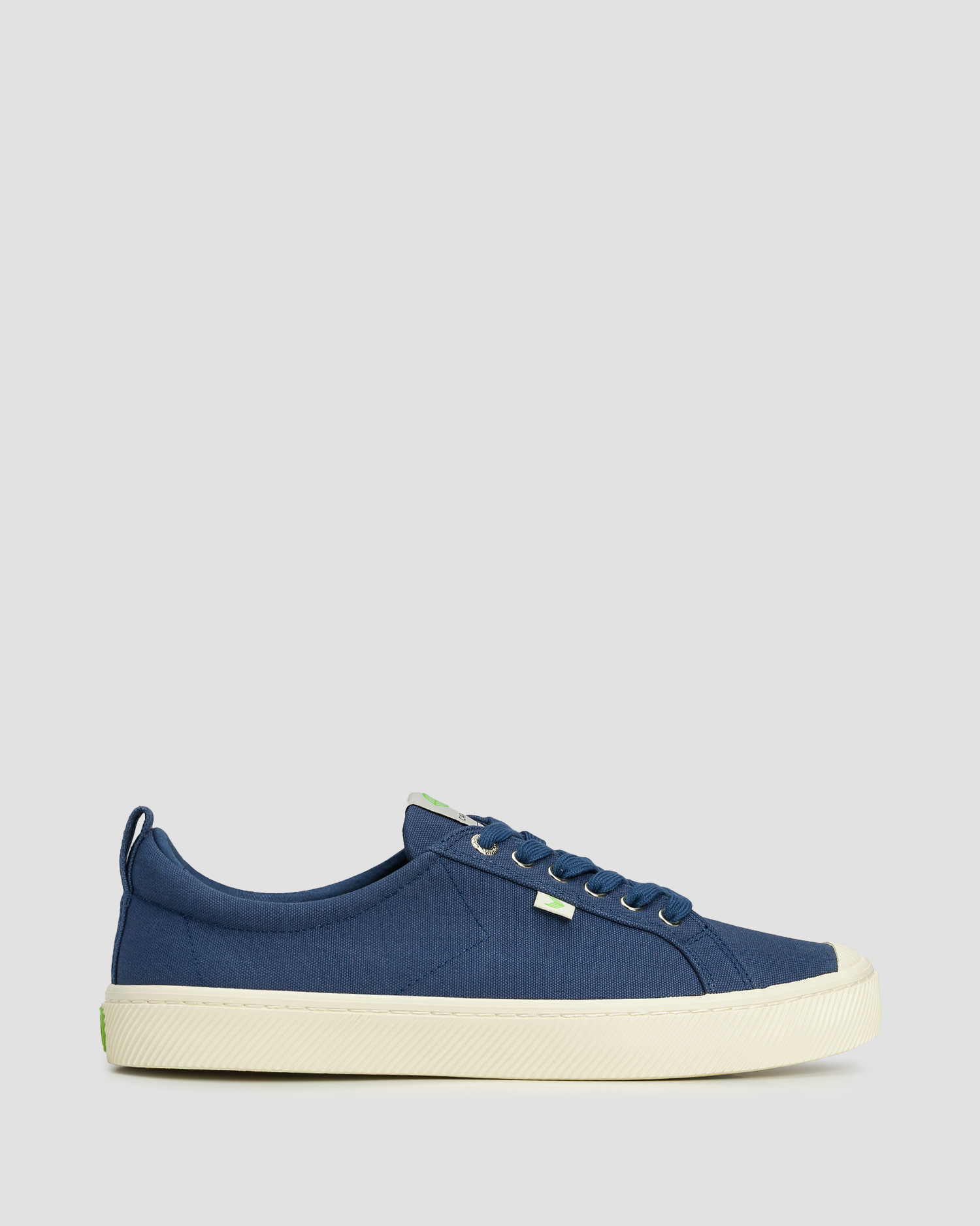 Scarpe da ginnastica Cariuma OCA Low Shadow Blue Canvas Unisex