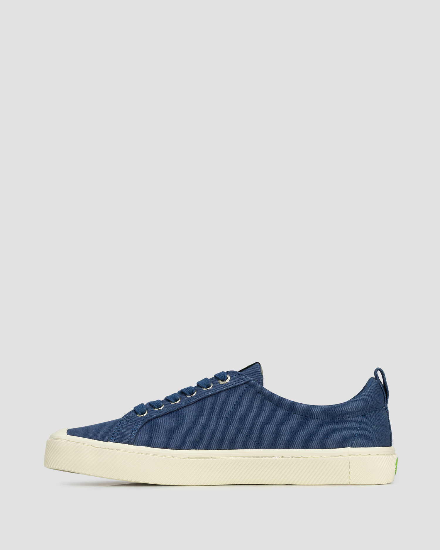 Scarpe da ginnastica Cariuma OCA Low Shadow Blue Canvas Unisex