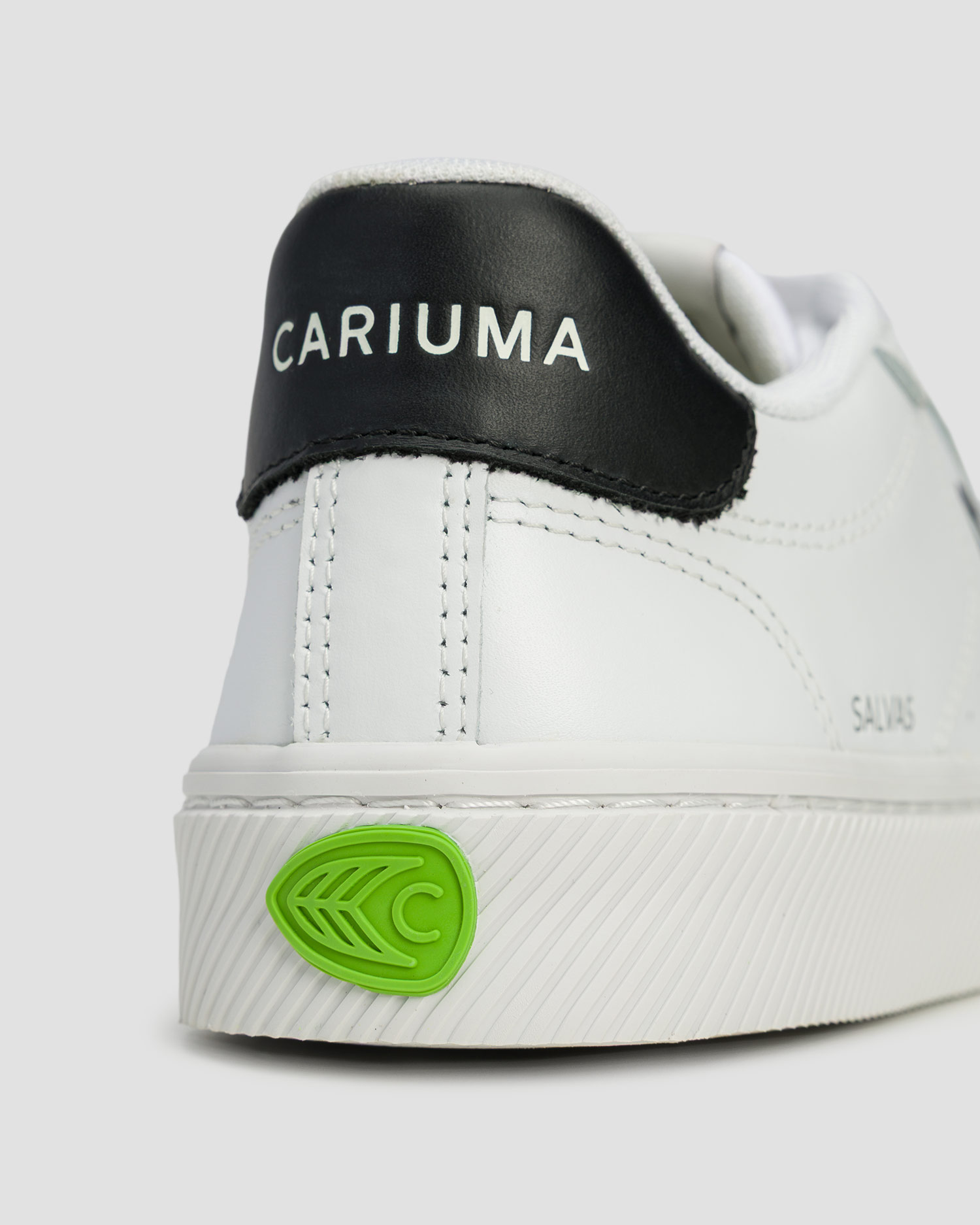 Adidași Cariuma Salvas White Leather Black Logo Unisex