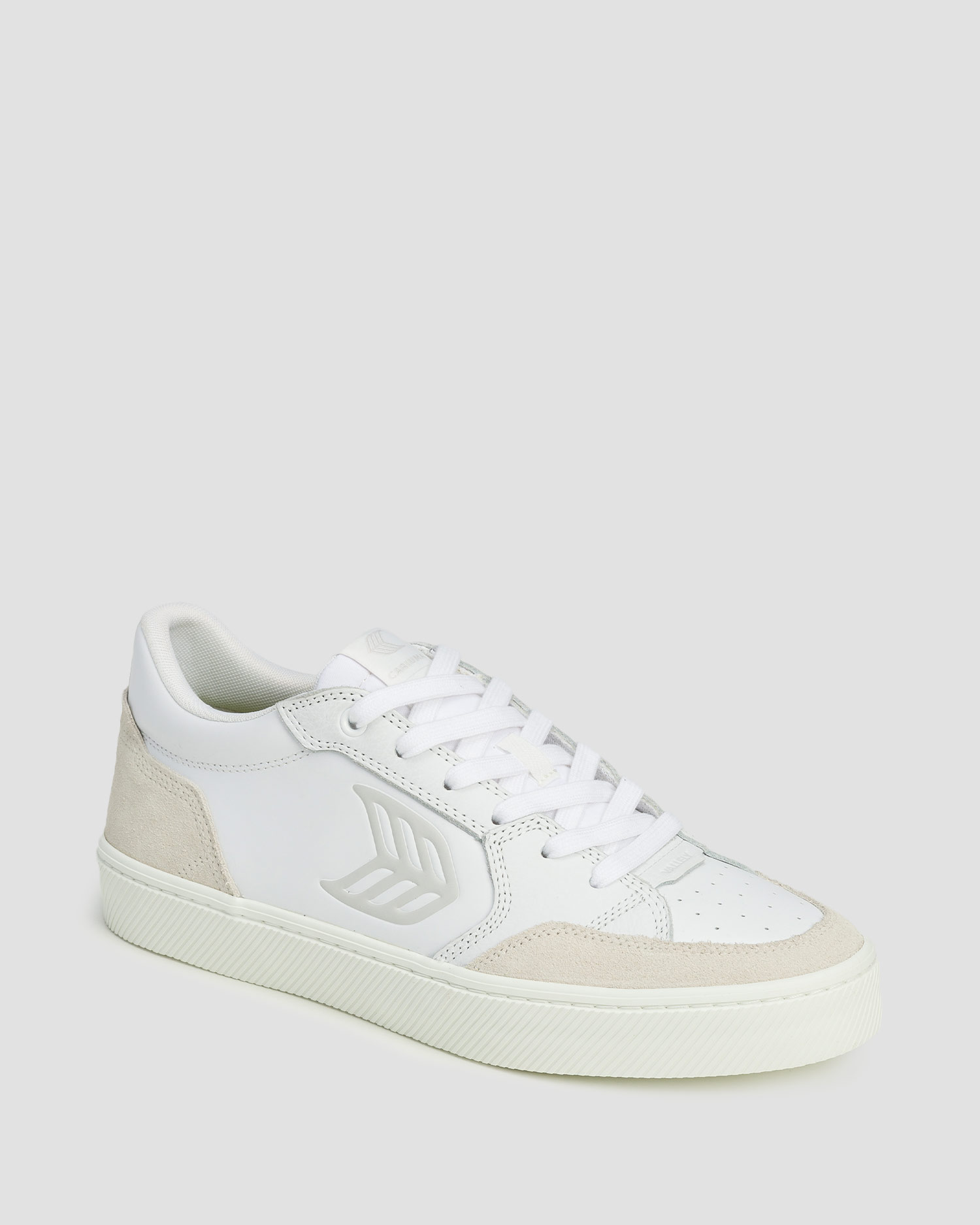 Sneakers en cuir pour hommes Cariuma Valley White Leather Suede