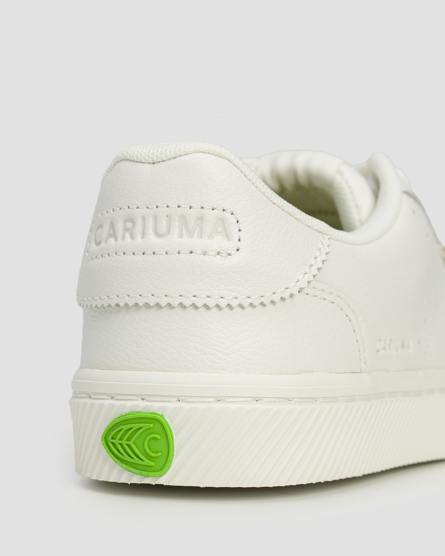 Adidași din piele Cariuma TOCA Soft Grain Leather White