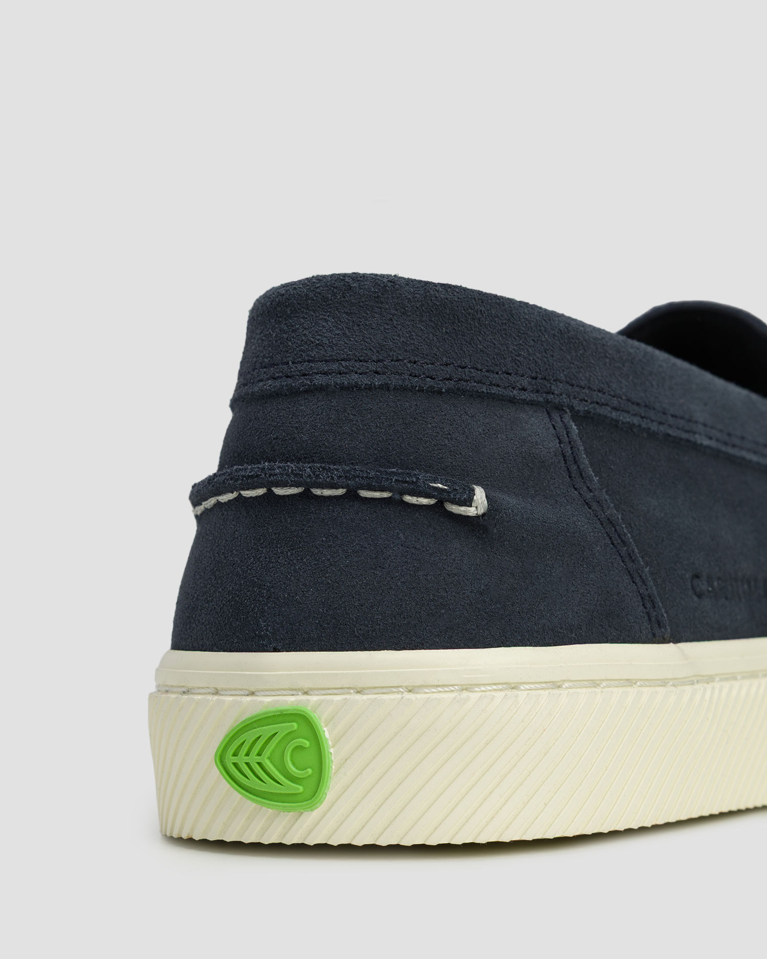 Mocasini din piele de căprioară Cariuma Caju Loafer Navy Suede