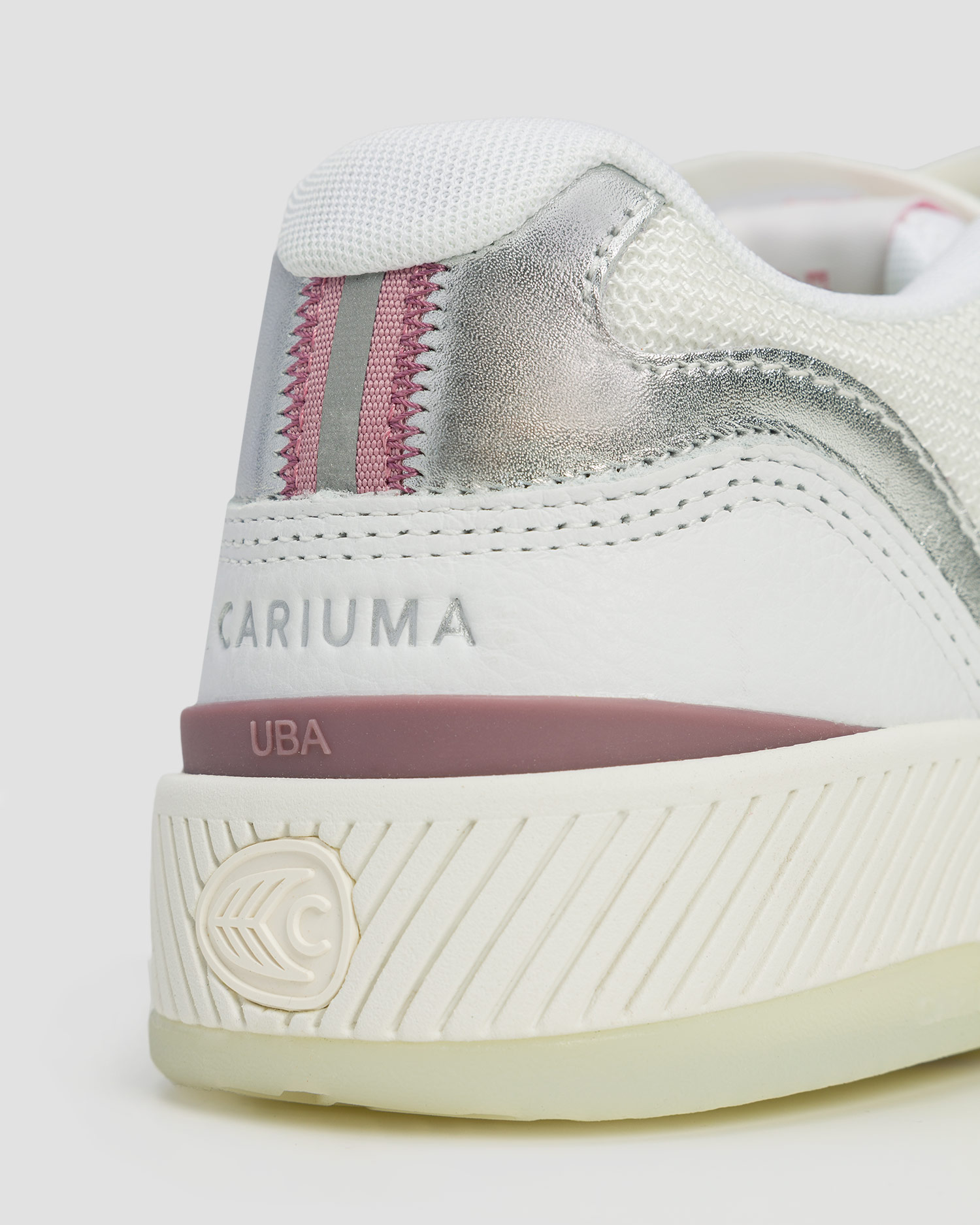 Sneakersy damskie Cariuma Uba White Leather and Suede Blush Pink Logo