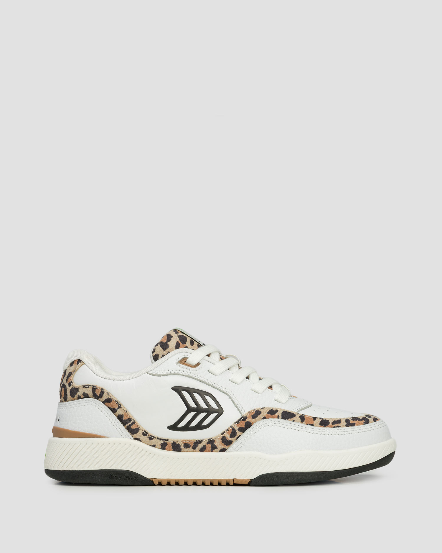 Sneakersy damskie skórzane Cariuma Uba White Leather Leopard Print Suede Black
